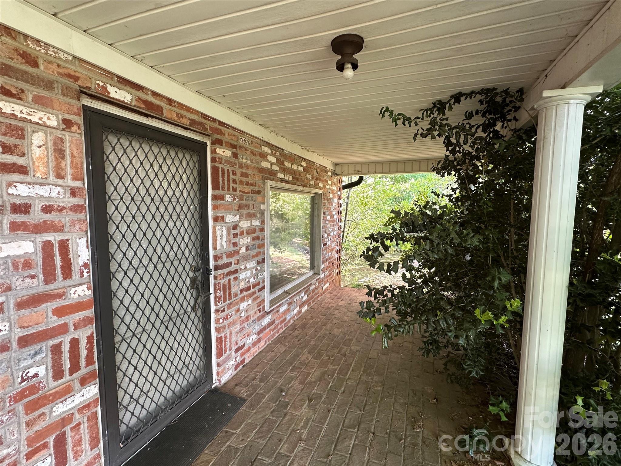 572 Ledbetter Road Property Photo 4