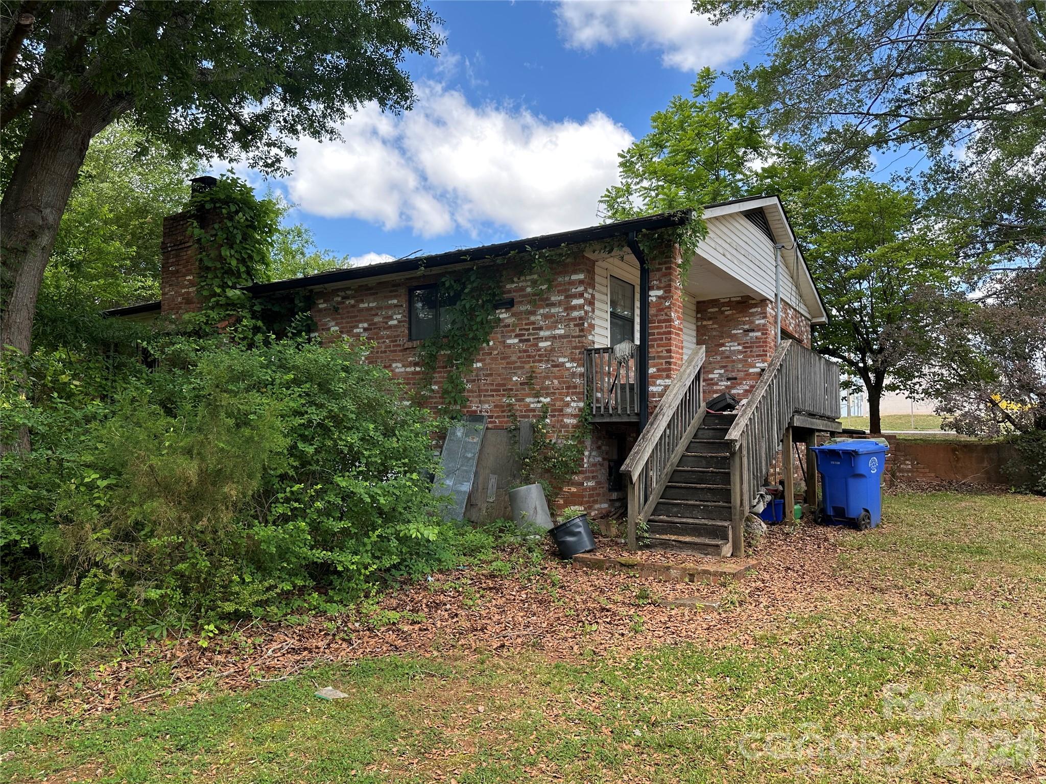 572 Ledbetter Road Property Photo 9