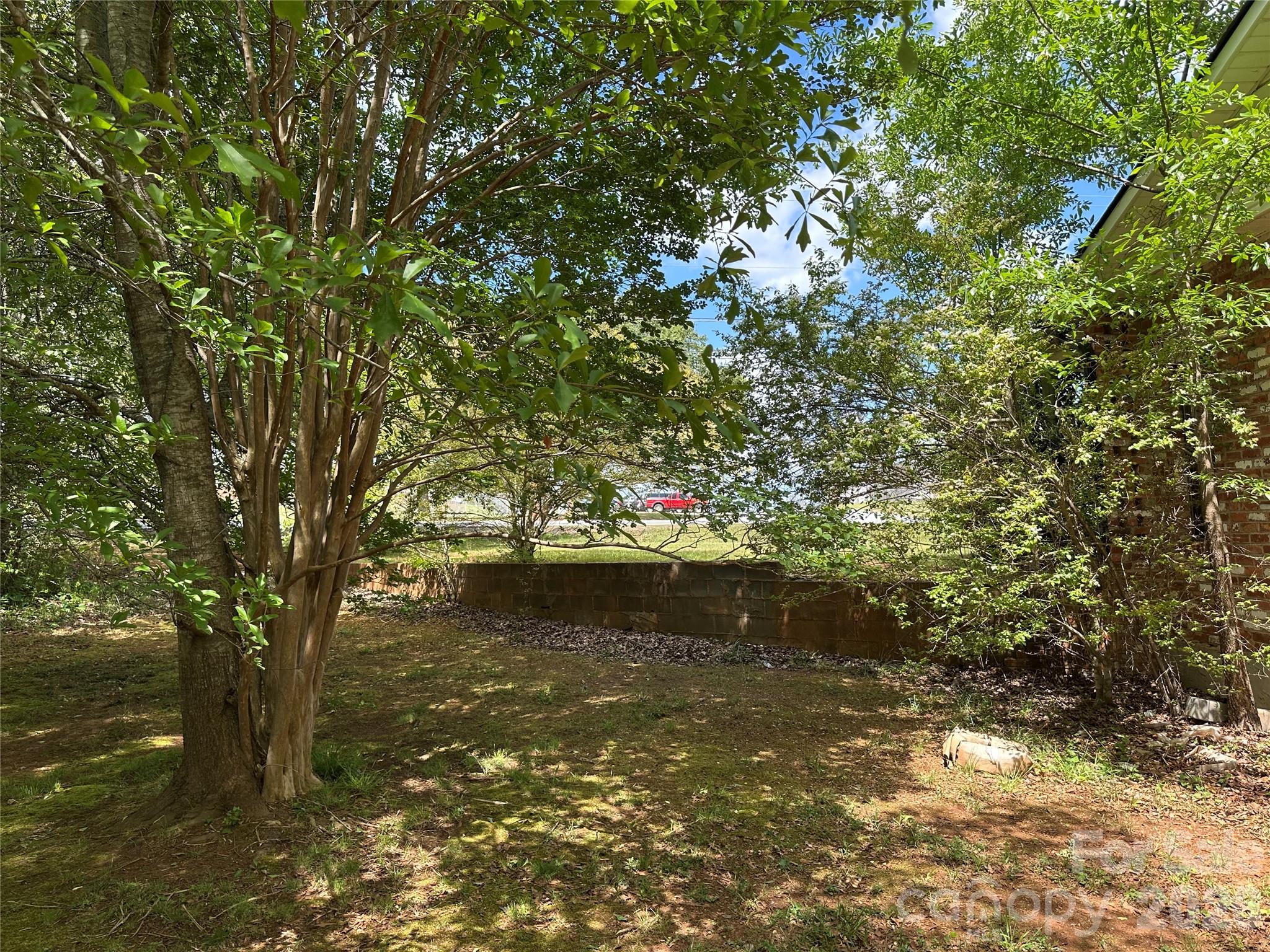 572 Ledbetter Road Property Photo 14