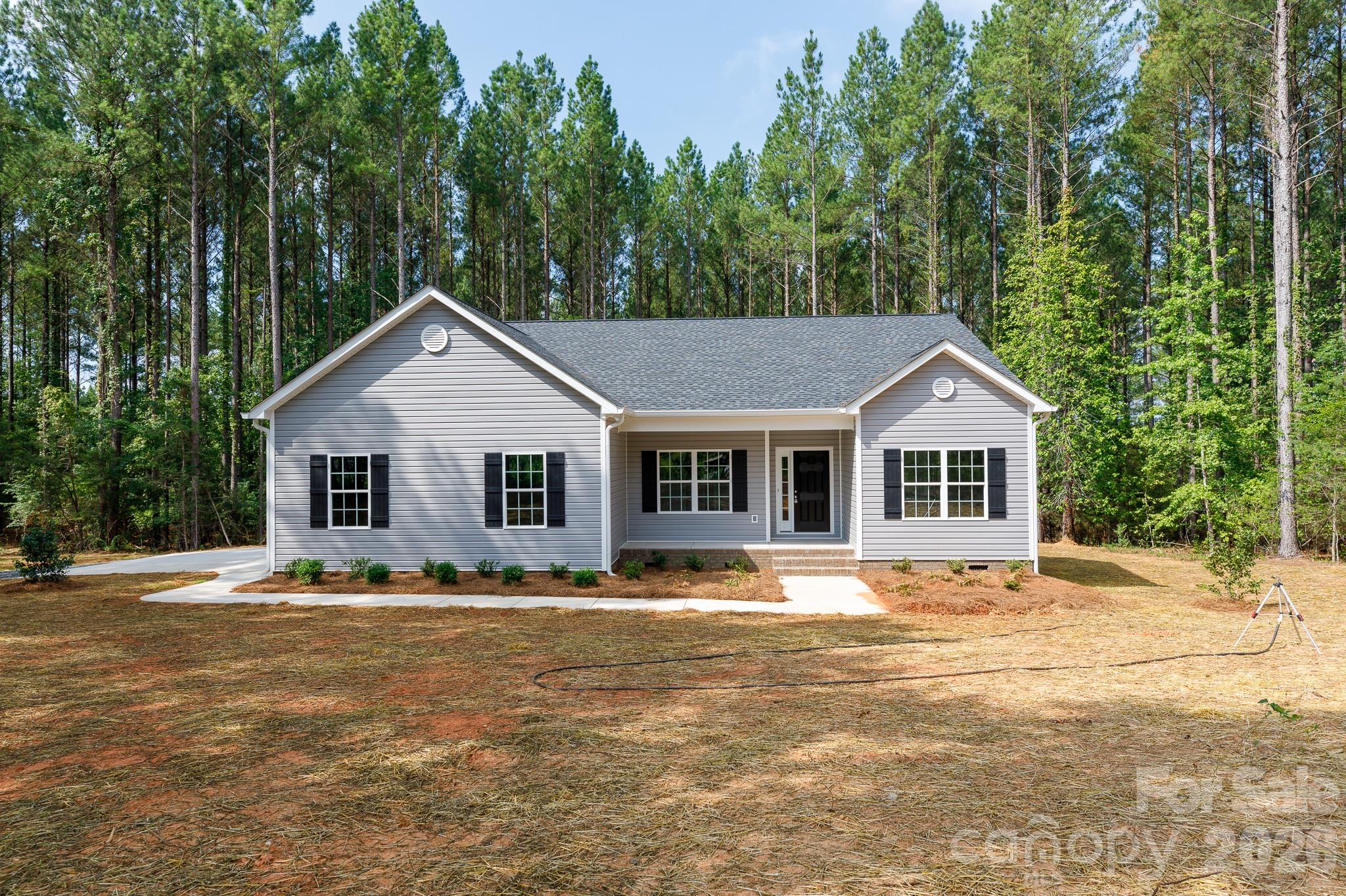 2902 Peden Bridge Road Property Photo 1