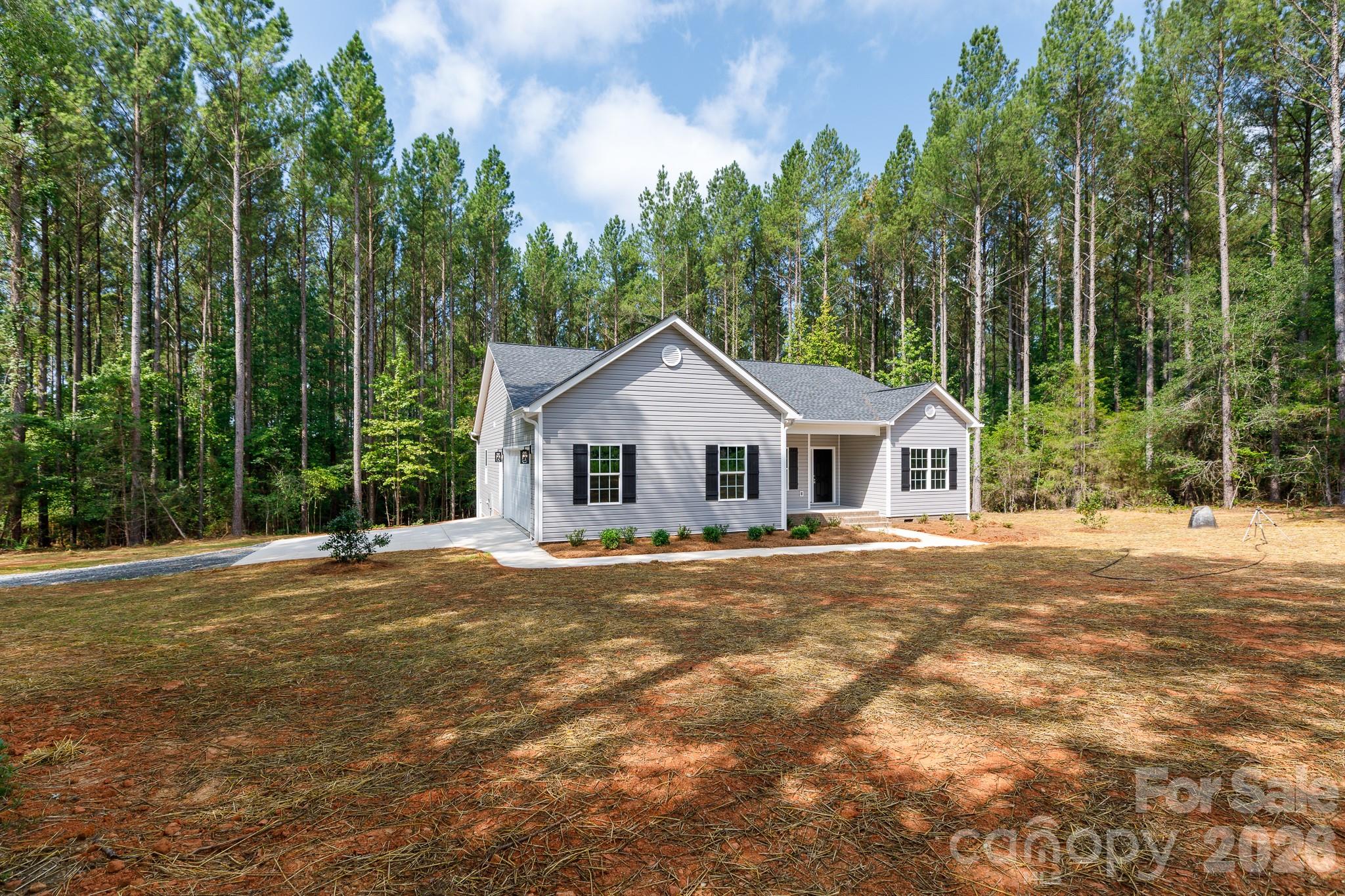 2902 Peden Bridge Road Property Photo 3