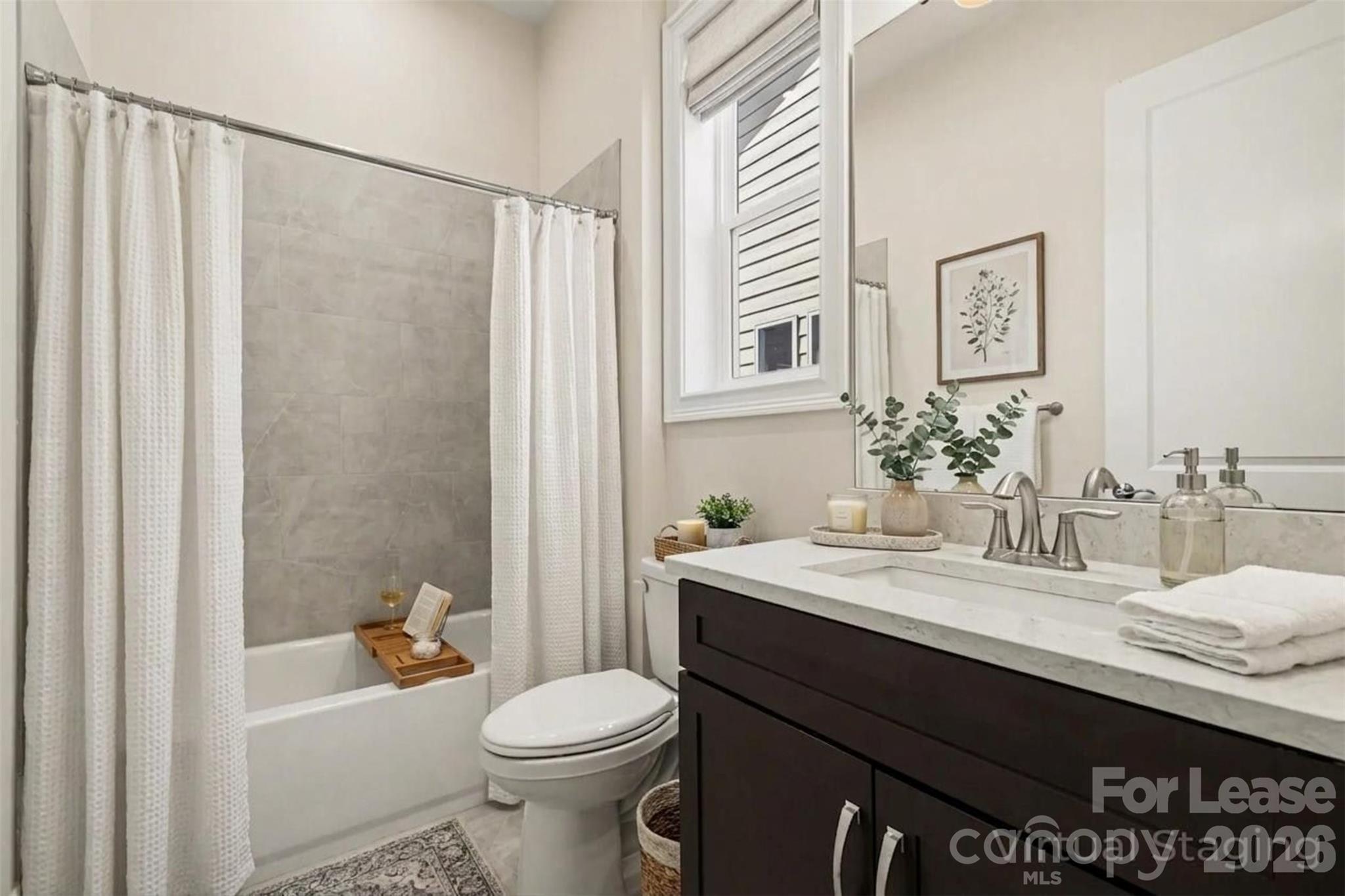 2026 Lake Como Drive Property Photo 23