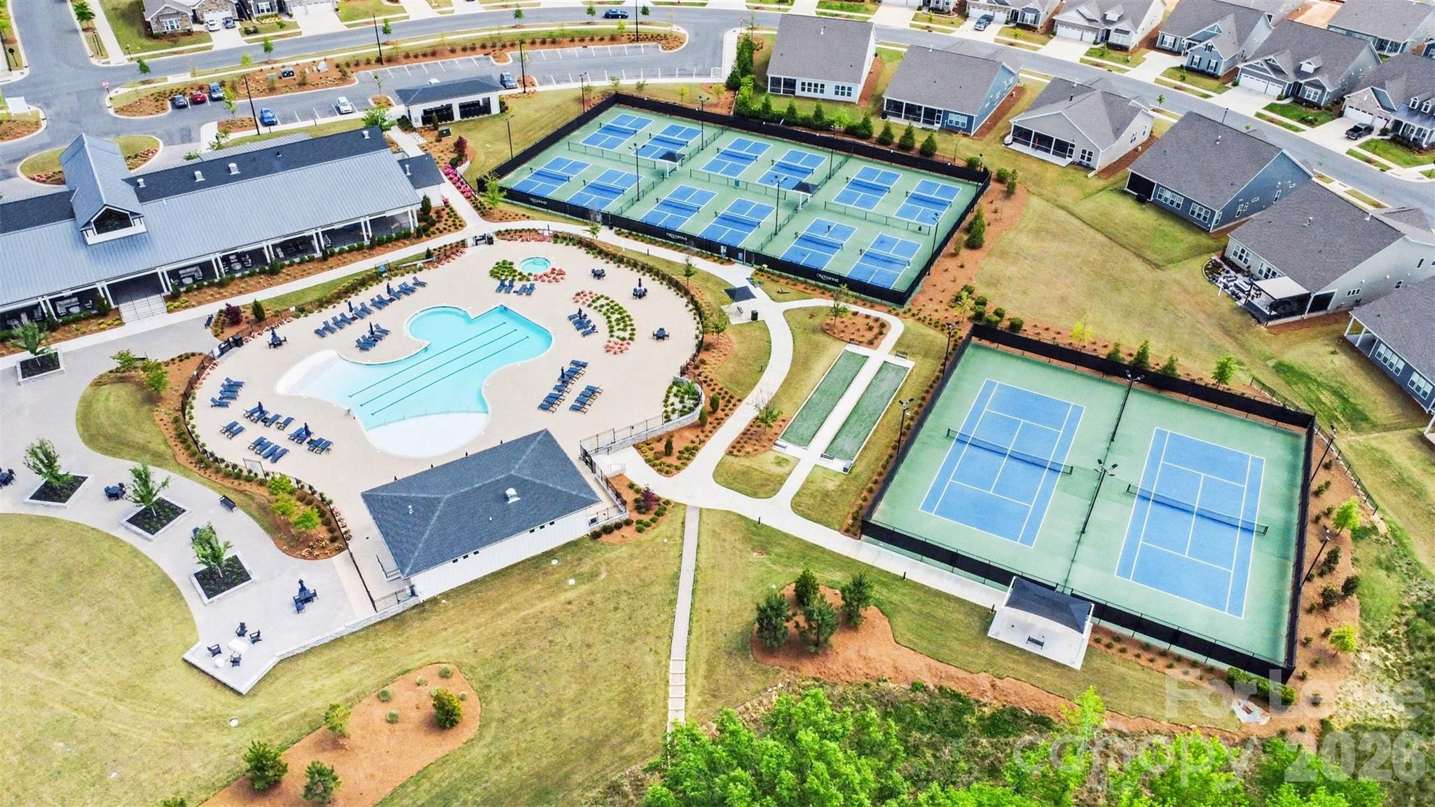 2026 Lake Como Drive Property Photo 32