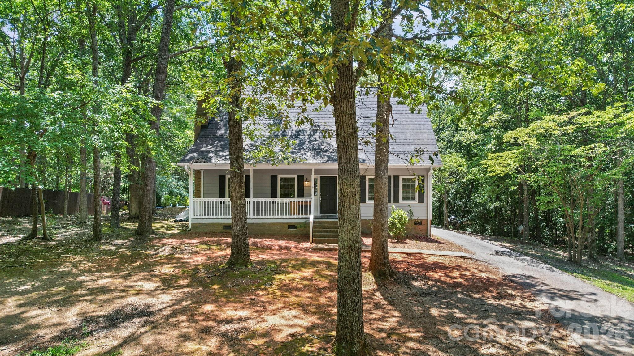 619 Cedarwood Drive Property Photo 1