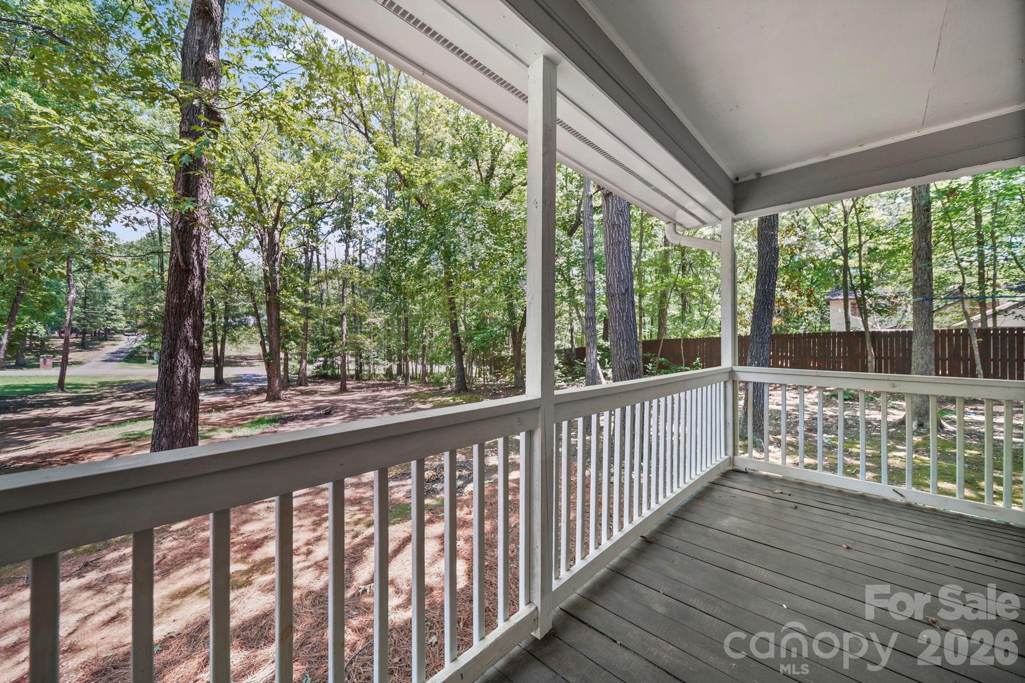 619 Cedarwood Drive Property Photo 10
