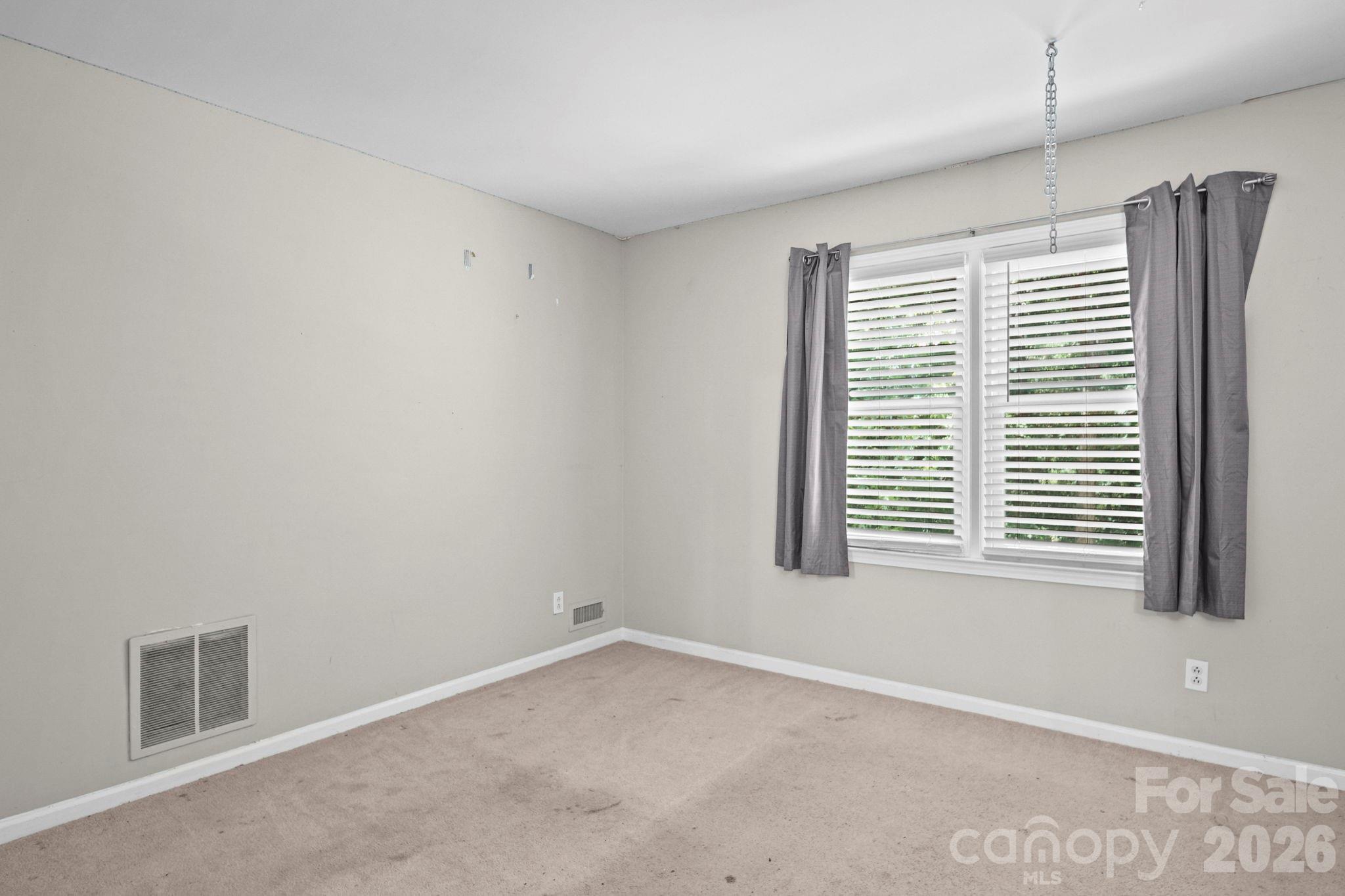 619 Cedarwood Drive Property Photo 17
