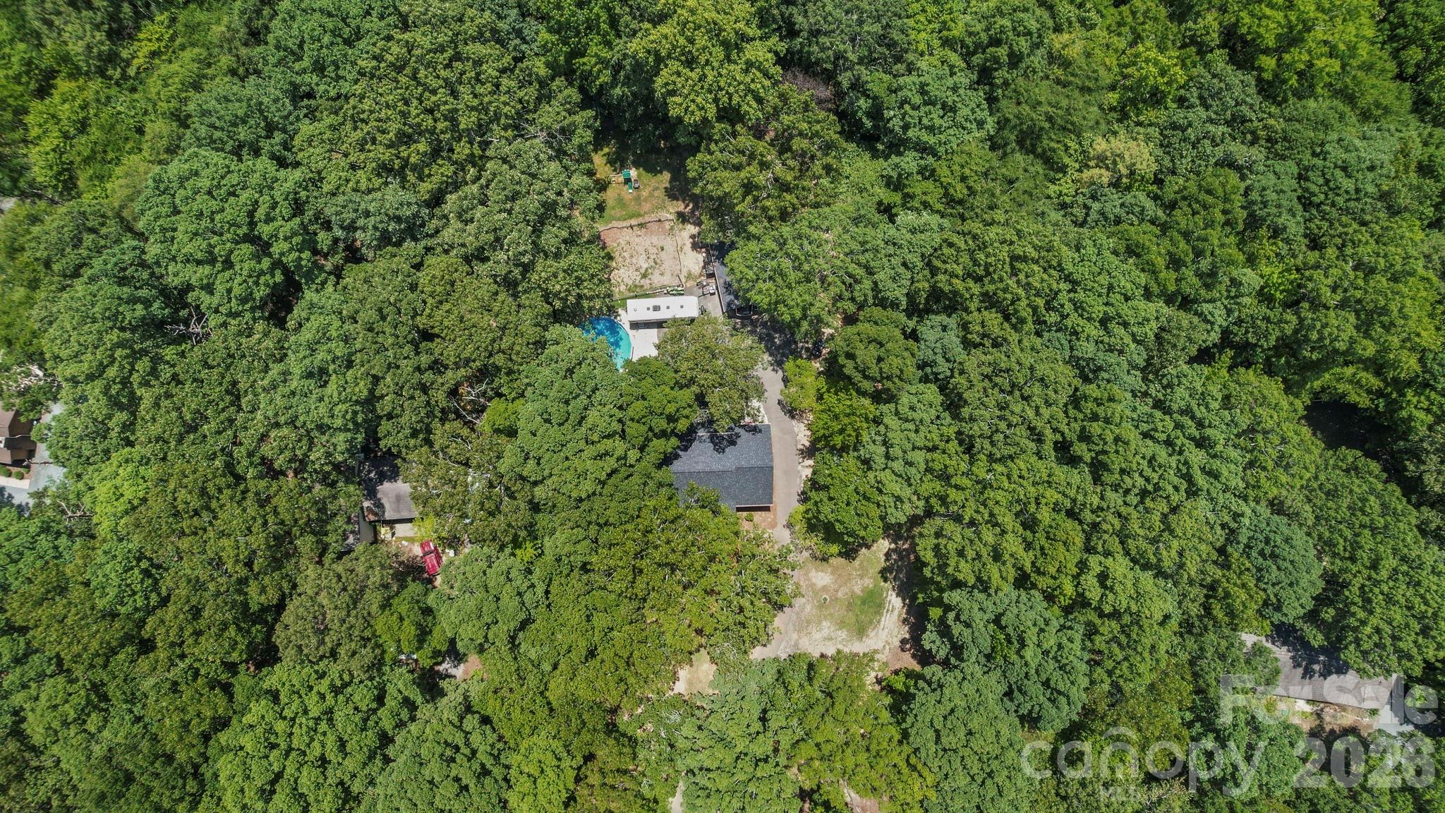 619 Cedarwood Drive Property Photo 21