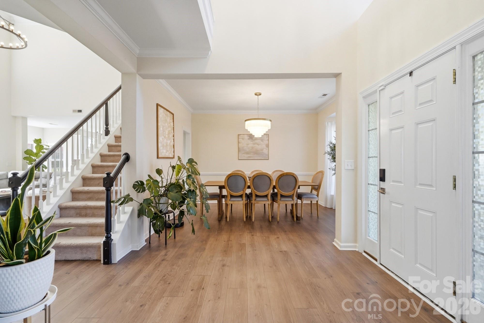 6226 Castlecove Road Property Photo 2