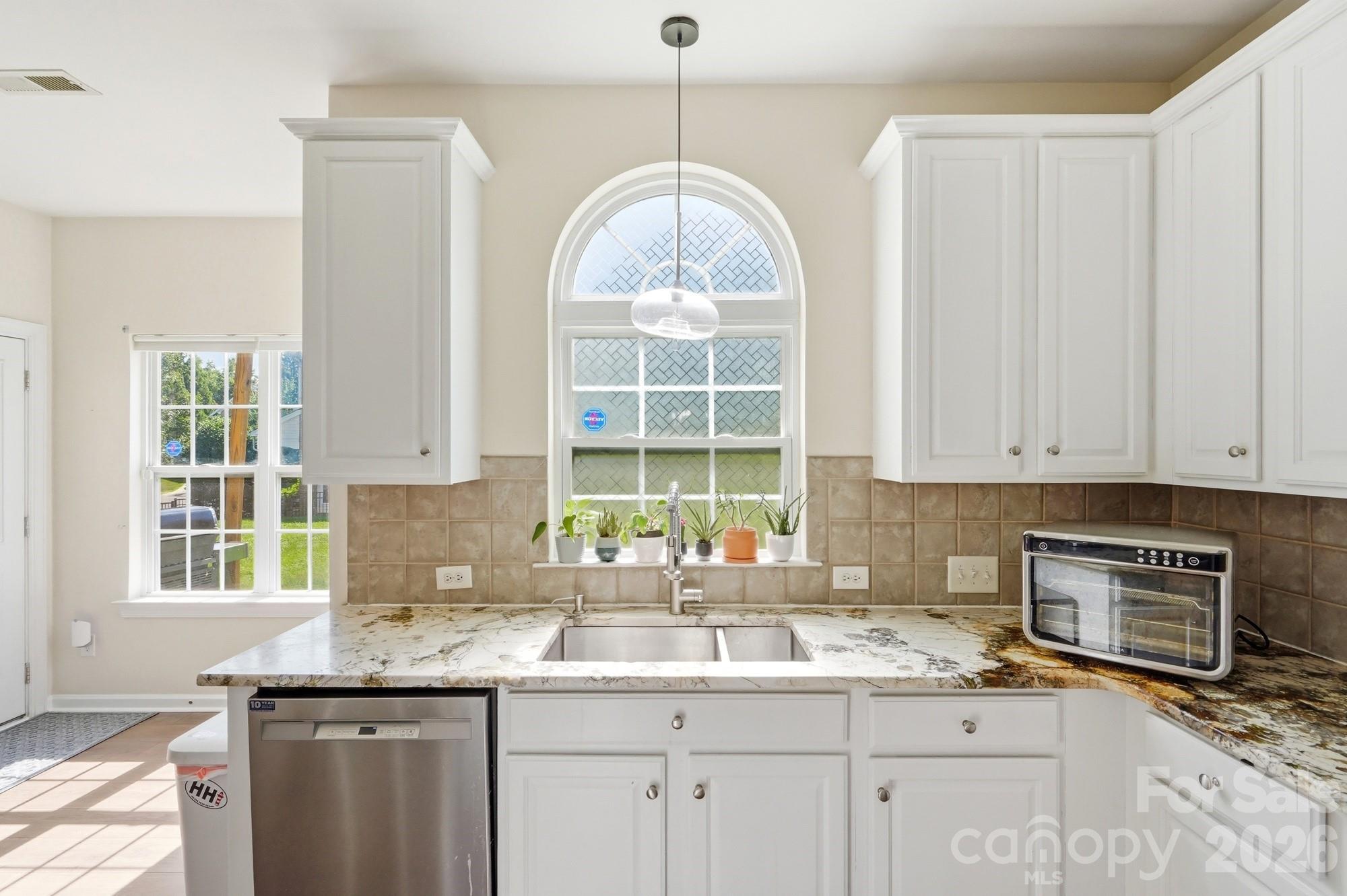 6226 Castlecove Road Property Photo 15
