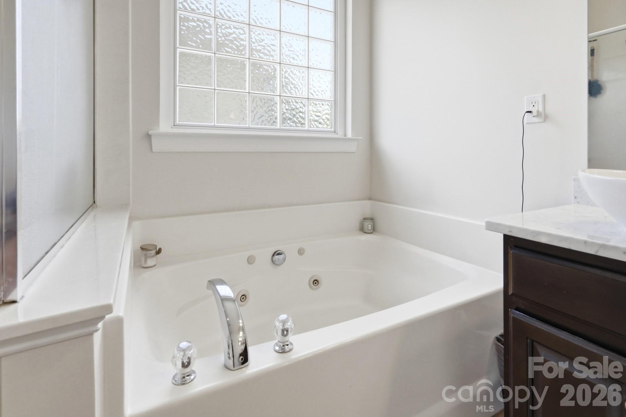 6226 Castlecove Road Property Photo 28