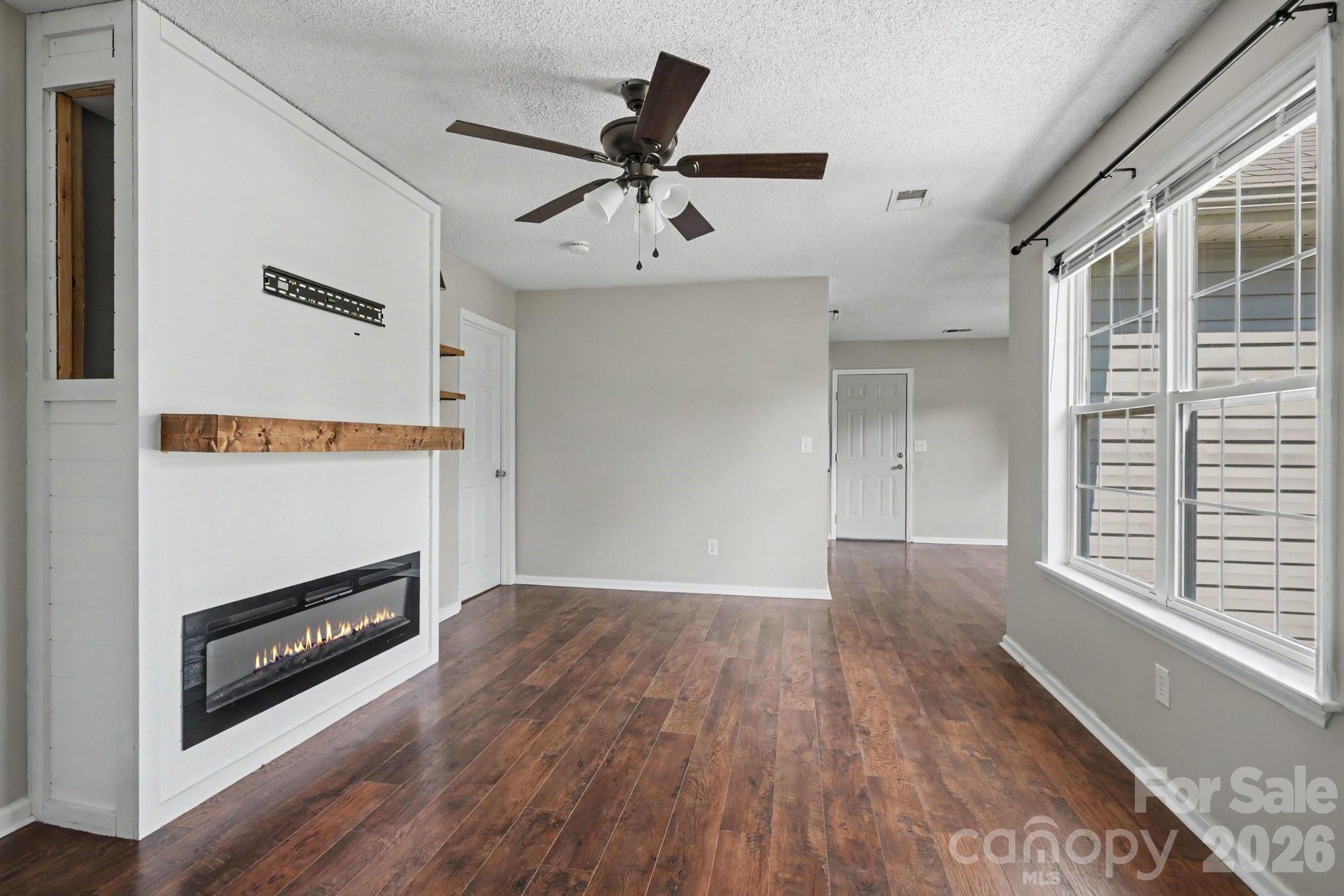 1341 E Cannon Avenue Property Photo 3