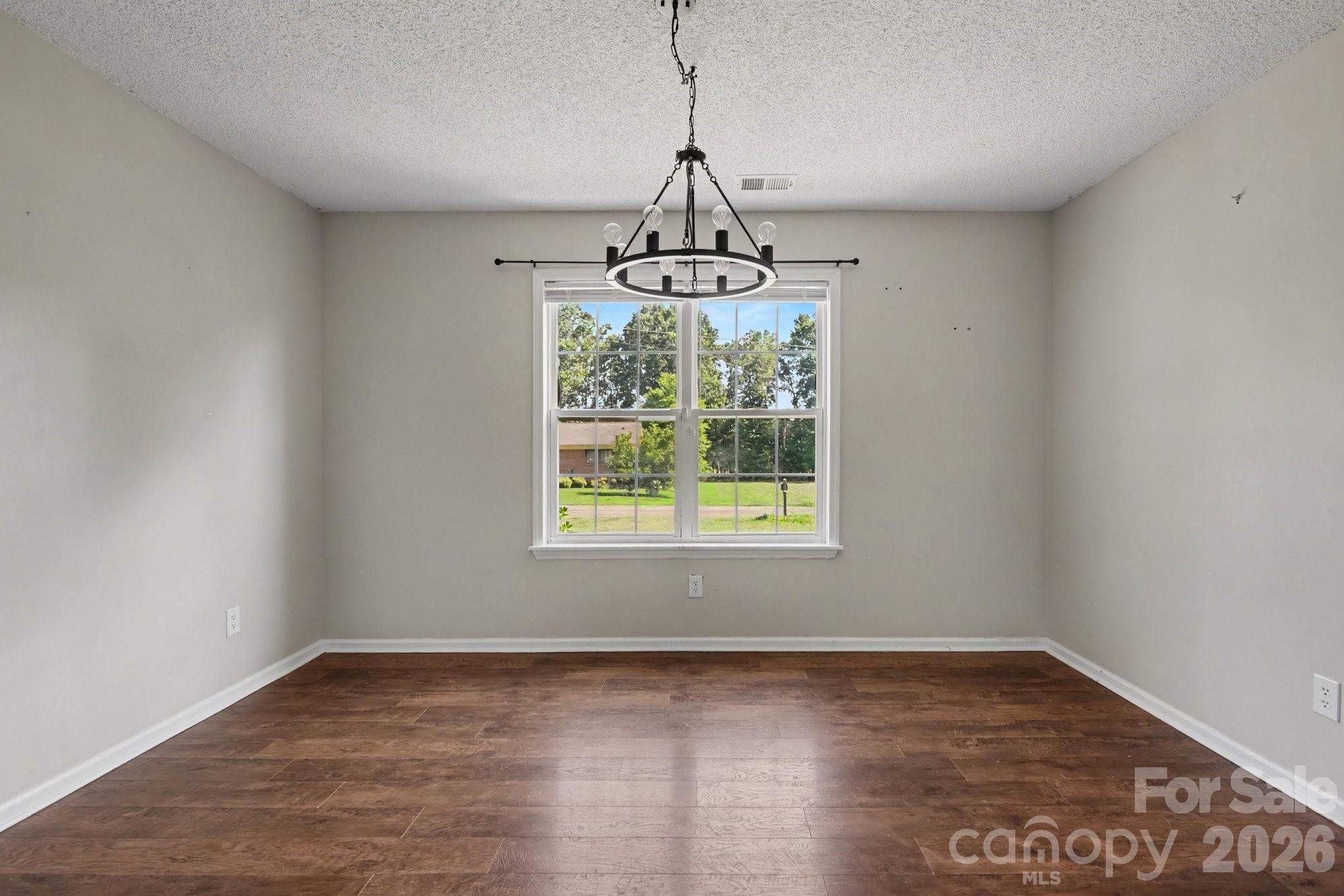 1341 E Cannon Avenue Property Photo 4