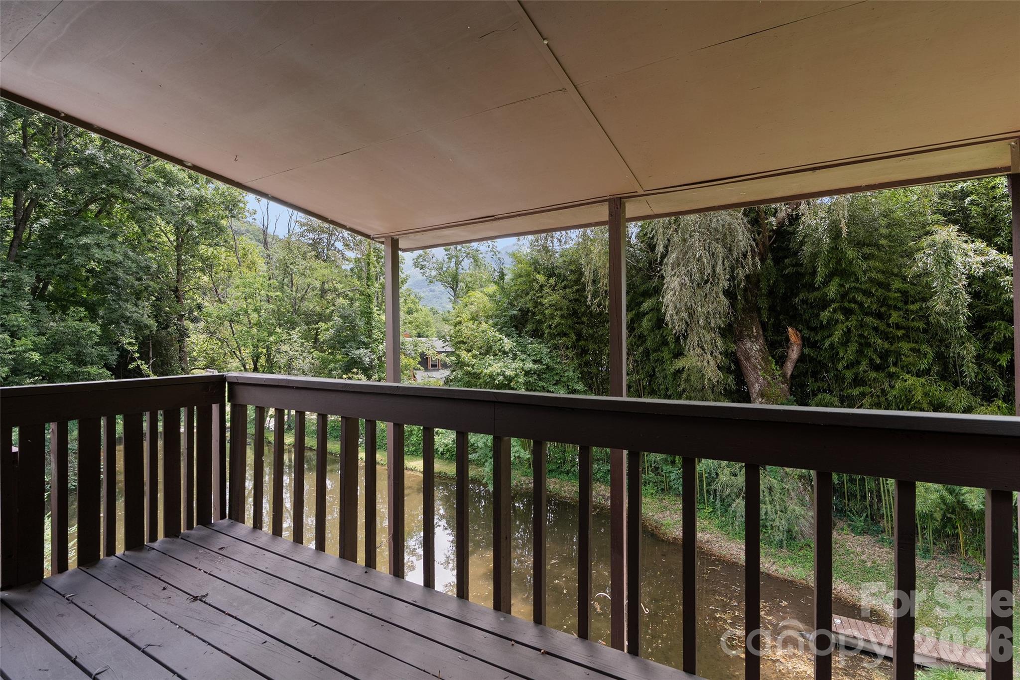 36 Meadows Lane Property Photo 33