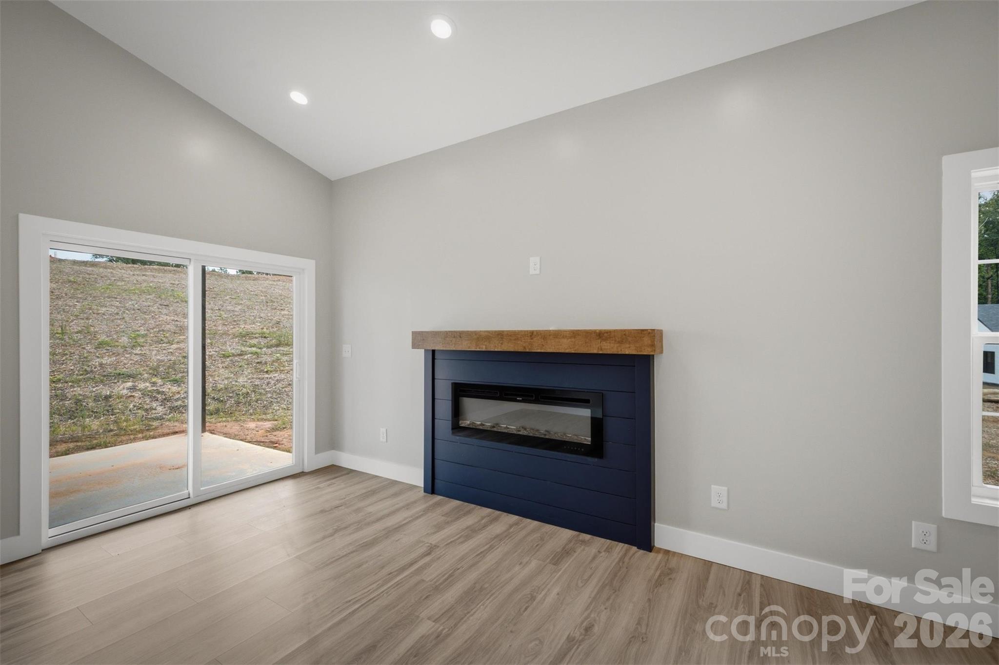 913 Overlook Drive Property Photo 13