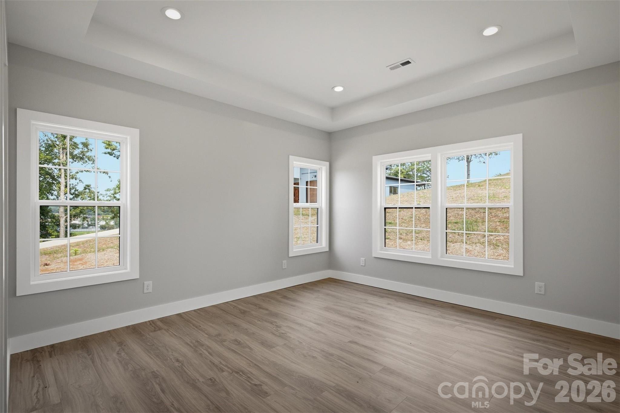 913 Overlook Drive Property Photo 14
