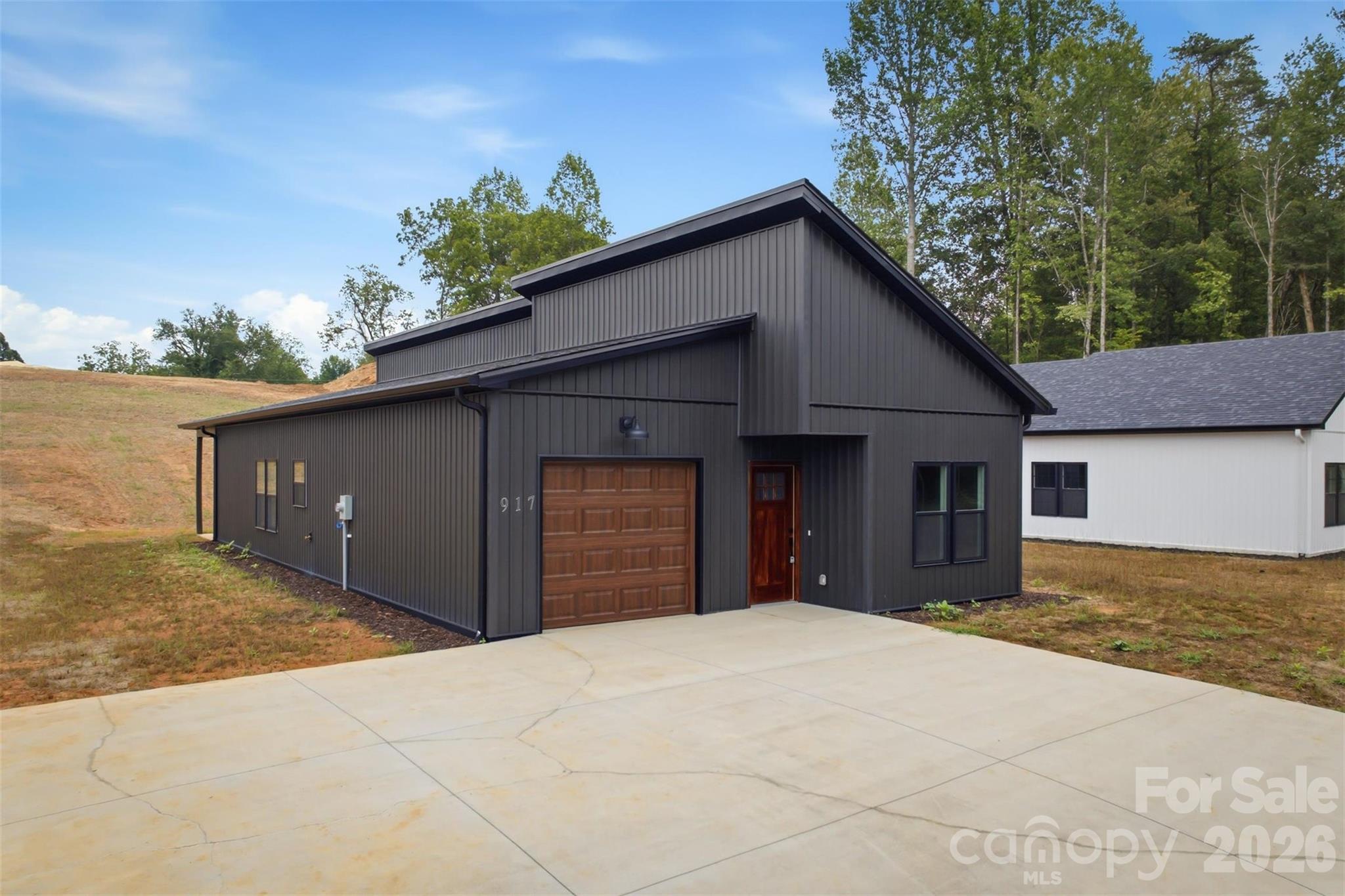 917 Overlook Drive Property Photo