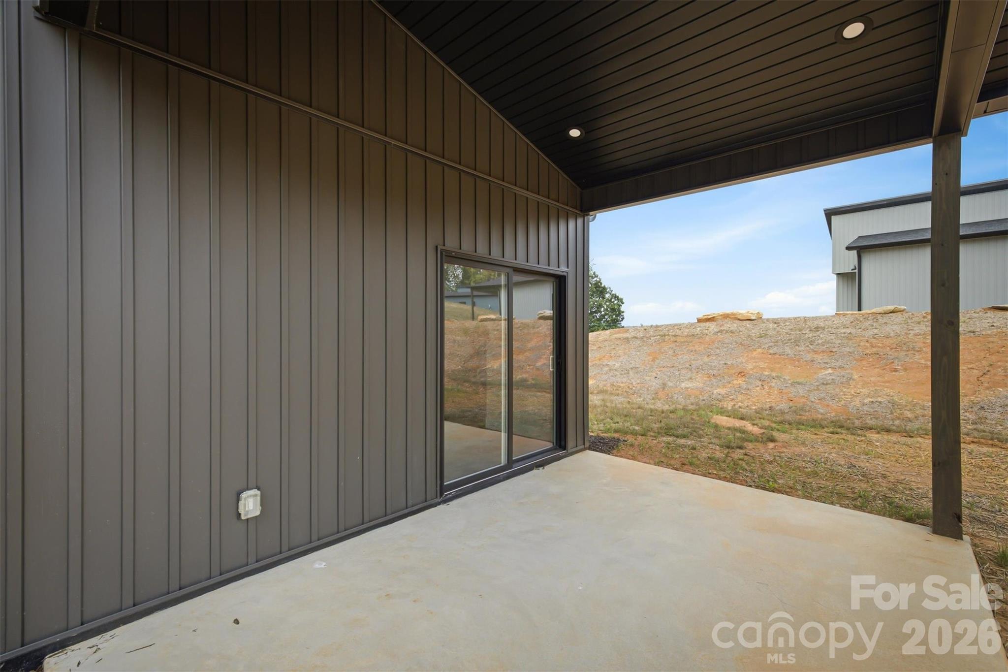 917 Overlook Drive Property Photo 4