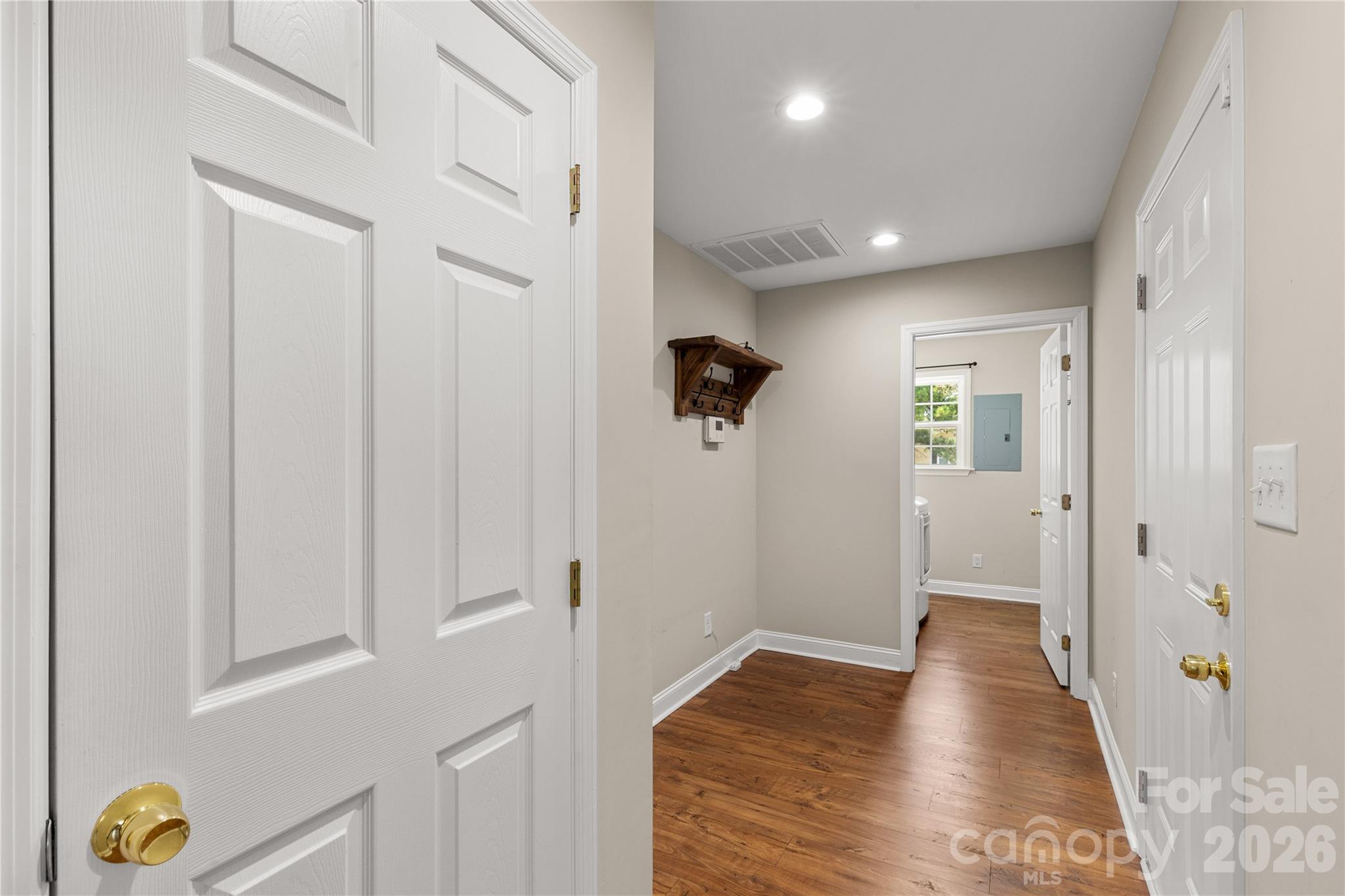 2507 Bill Thompson Road Property Photo 9