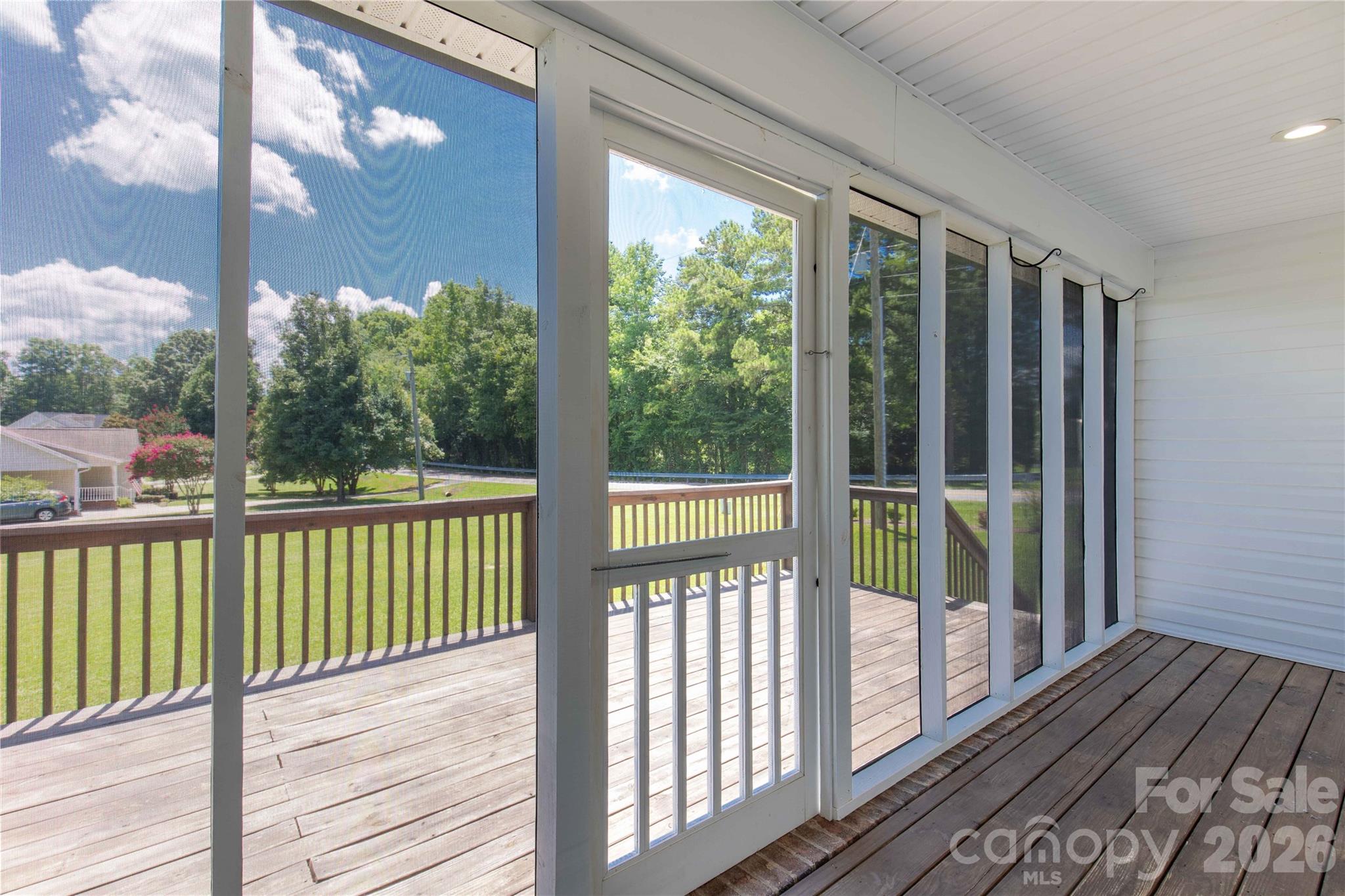 2507 Bill Thompson Road Property Photo 11
