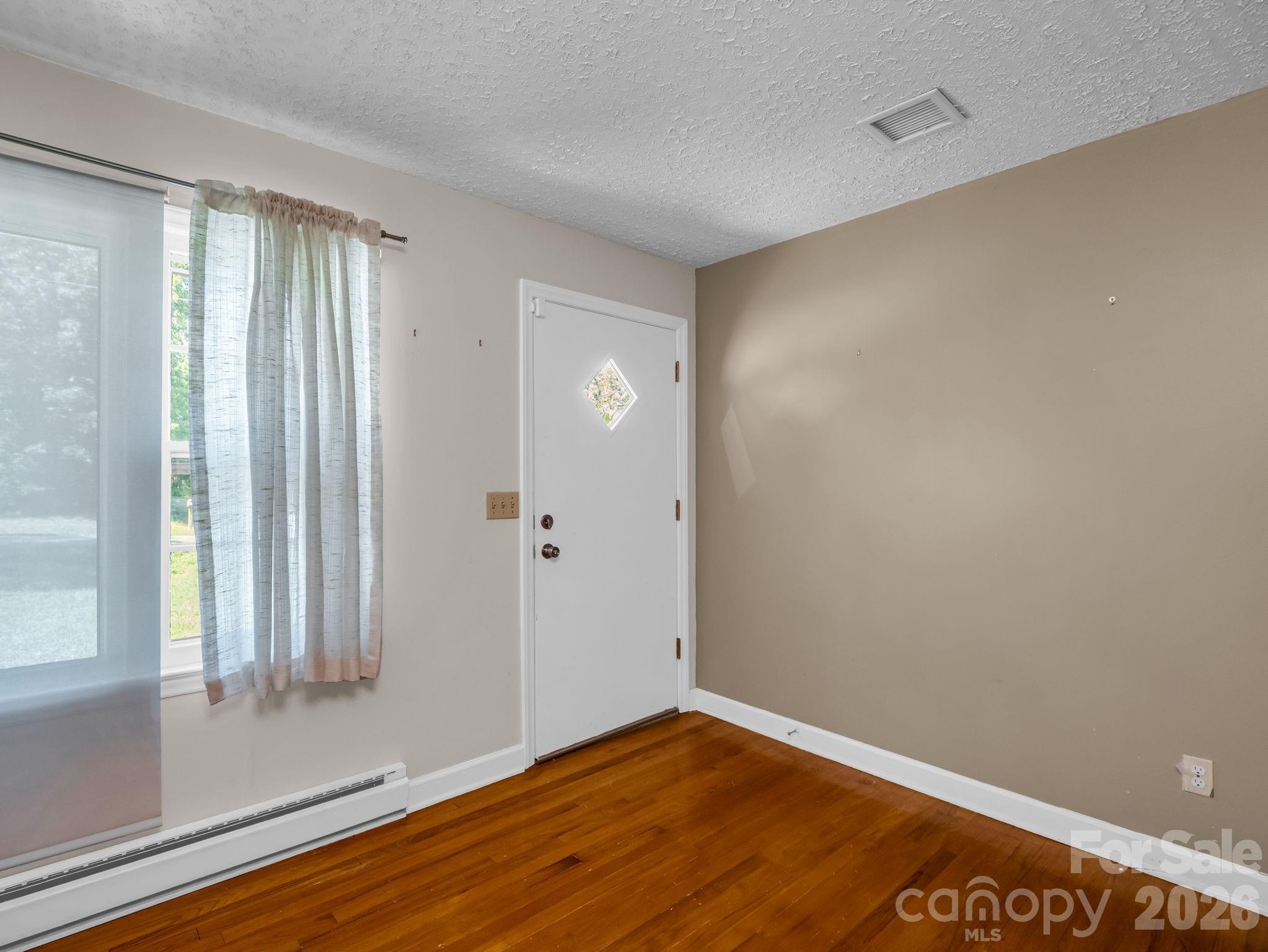 385 Eastview Drive Property Photo 15