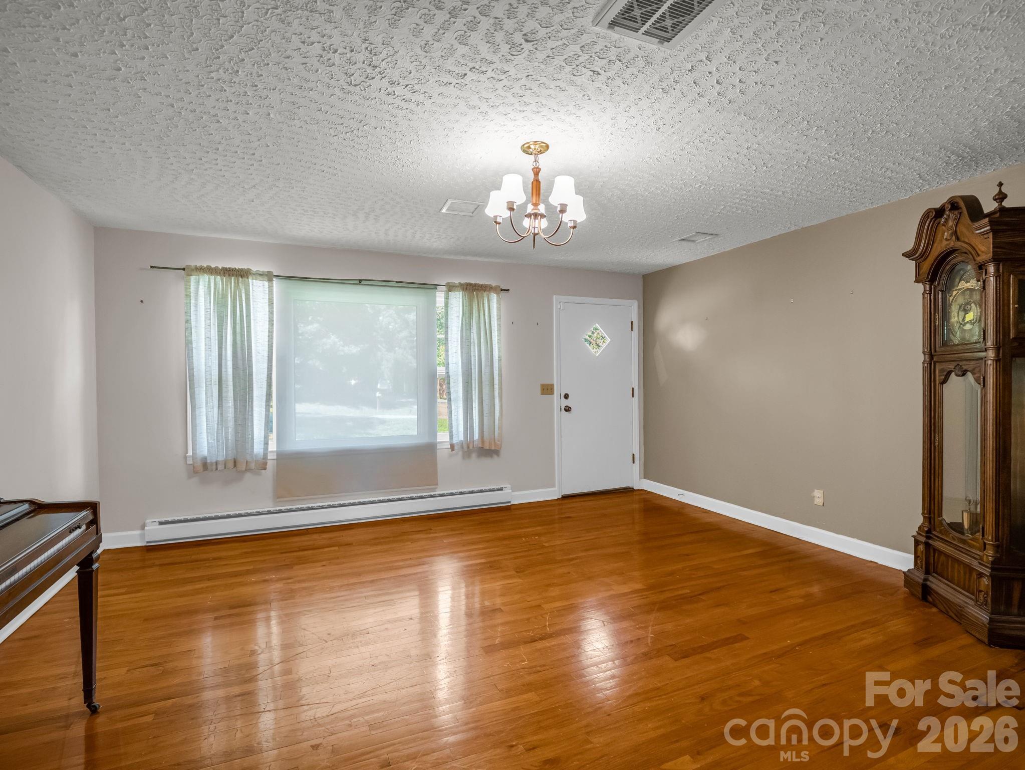 385 Eastview Drive Property Photo 17