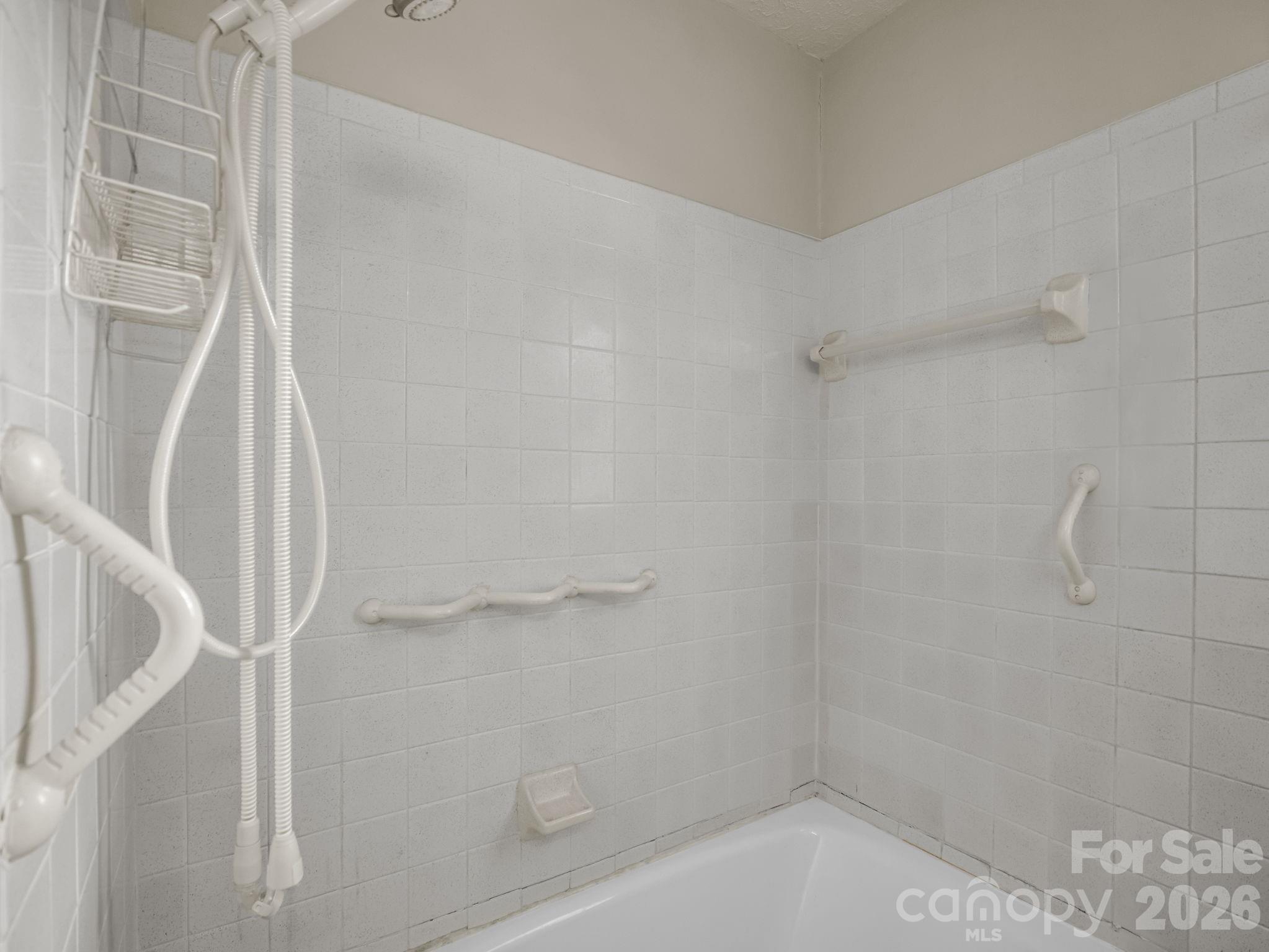 385 Eastview Drive Property Photo 26