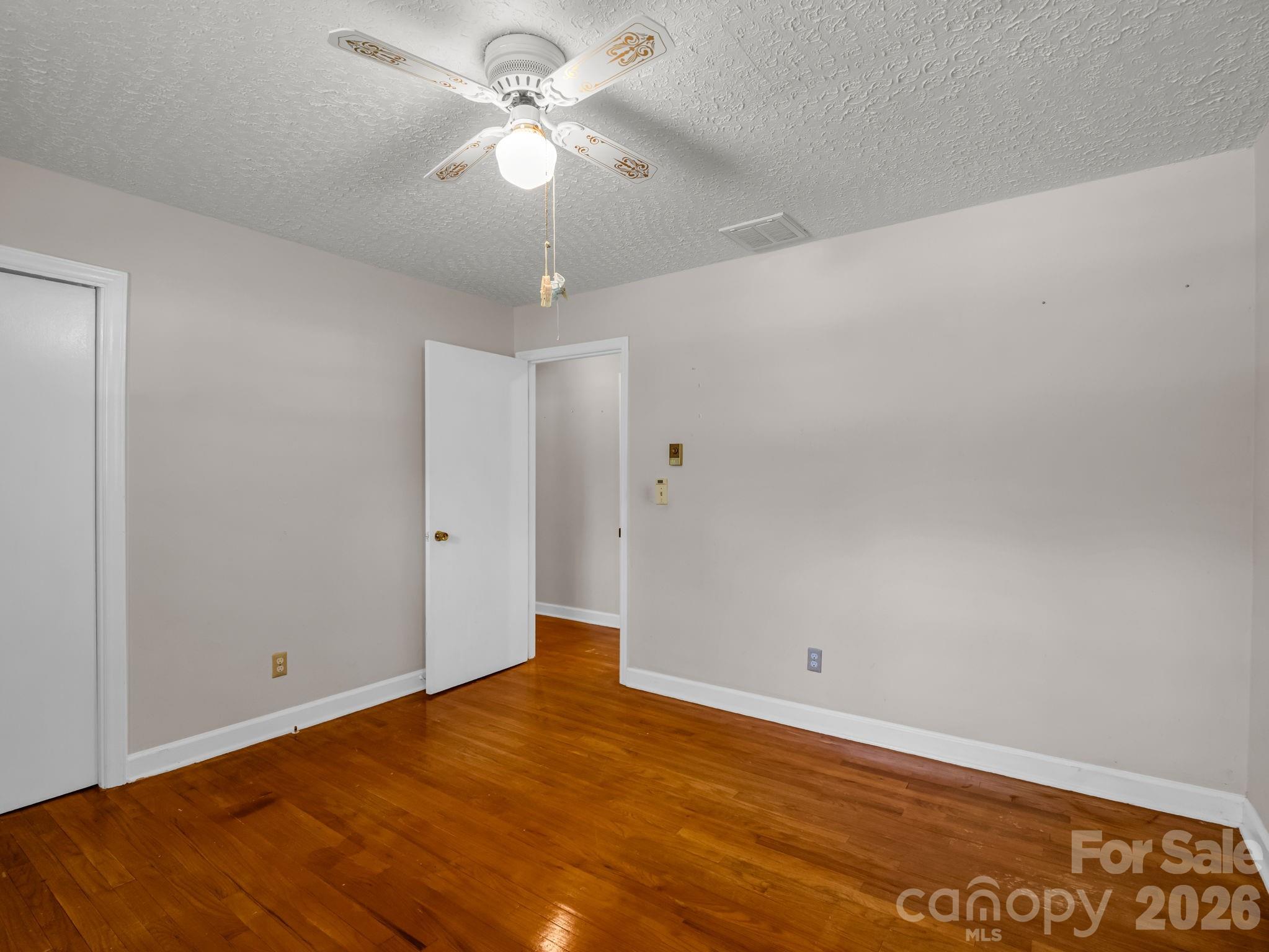 385 Eastview Drive Property Photo 28