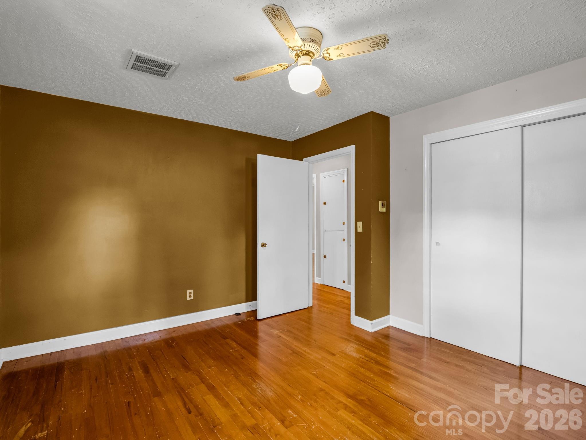 385 Eastview Drive Property Photo 32