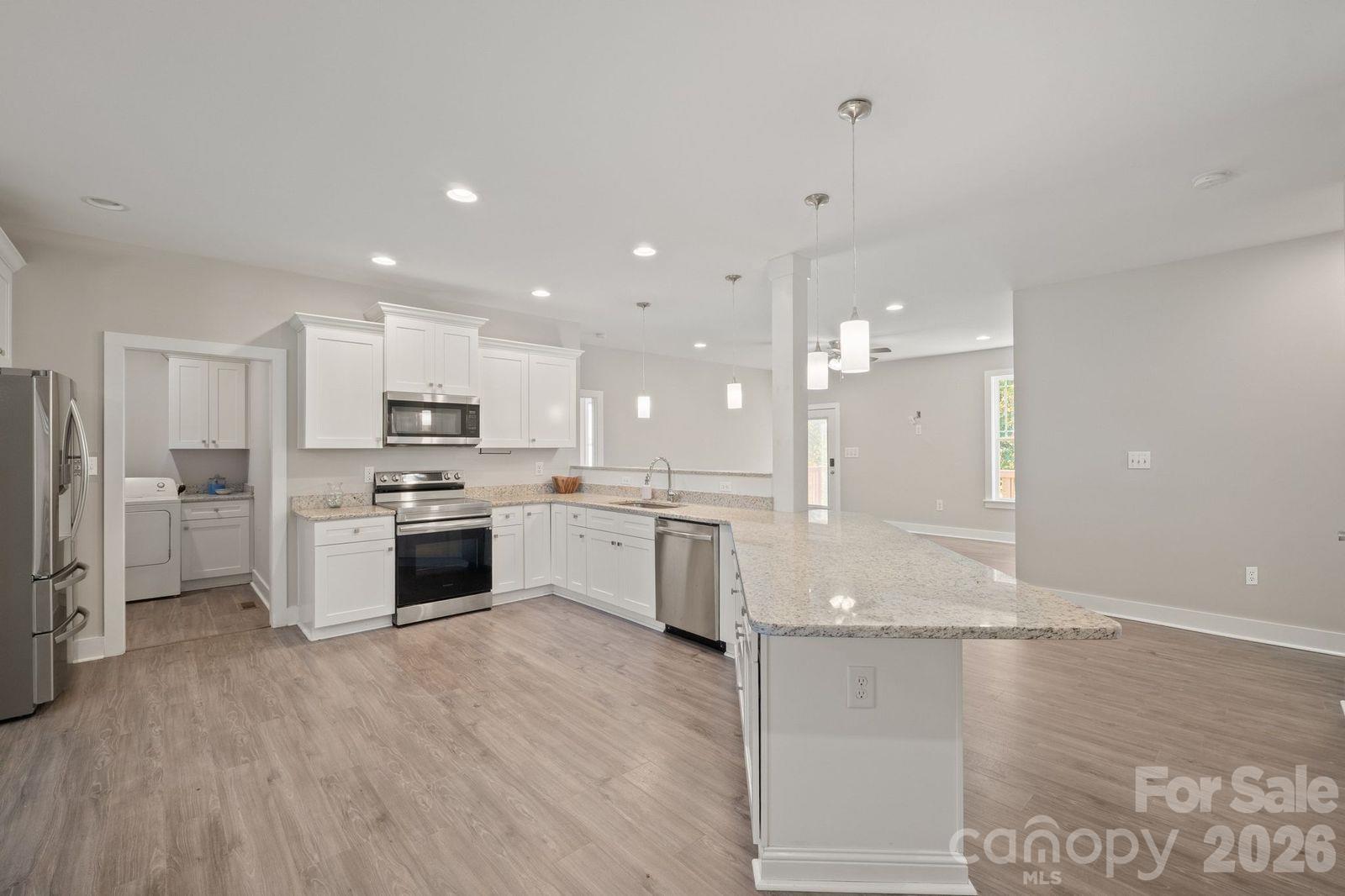 1544 Farmington Hills Drive Property Photo 10
