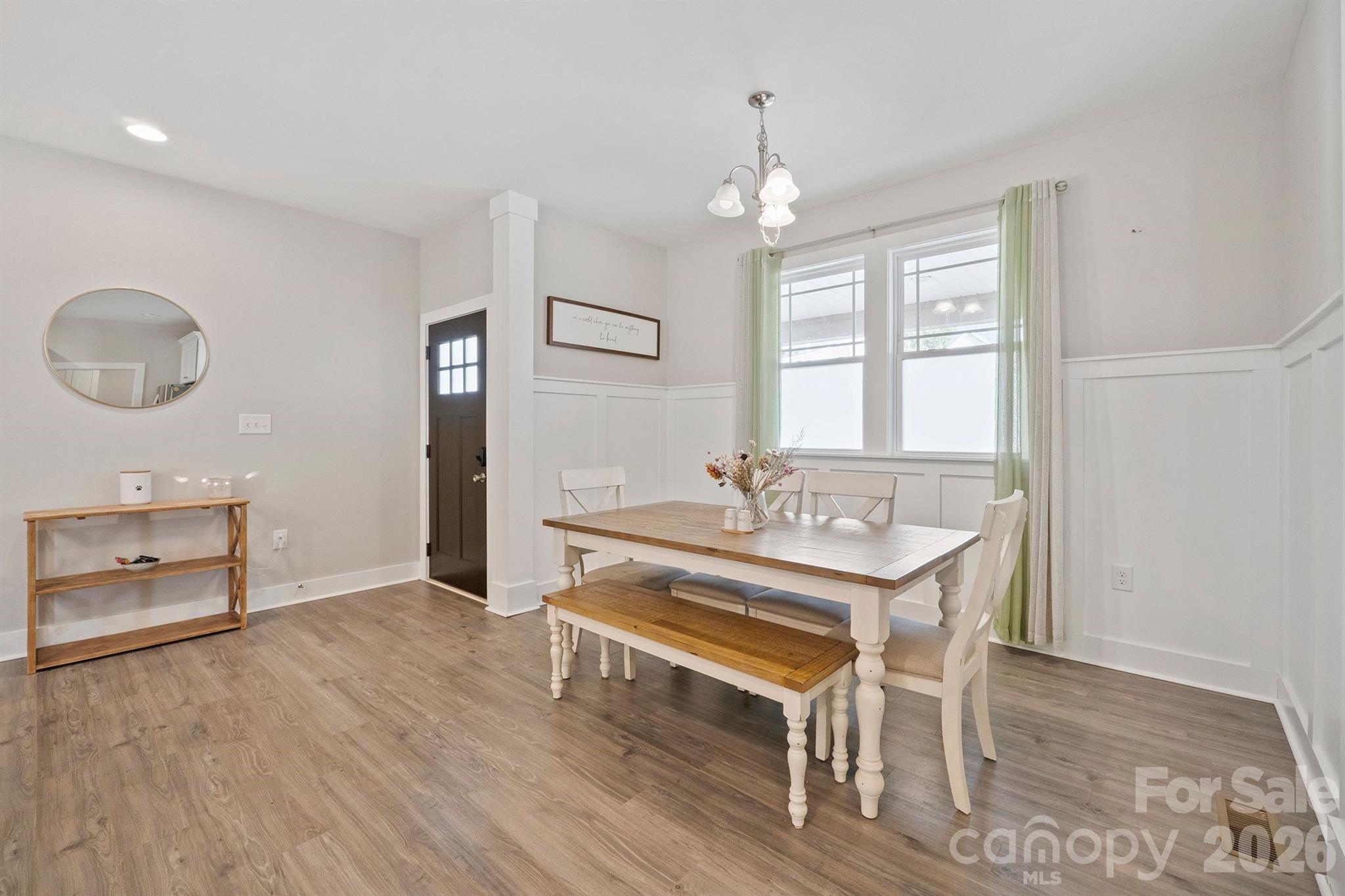 1544 Farmington Hills Drive Property Photo 11