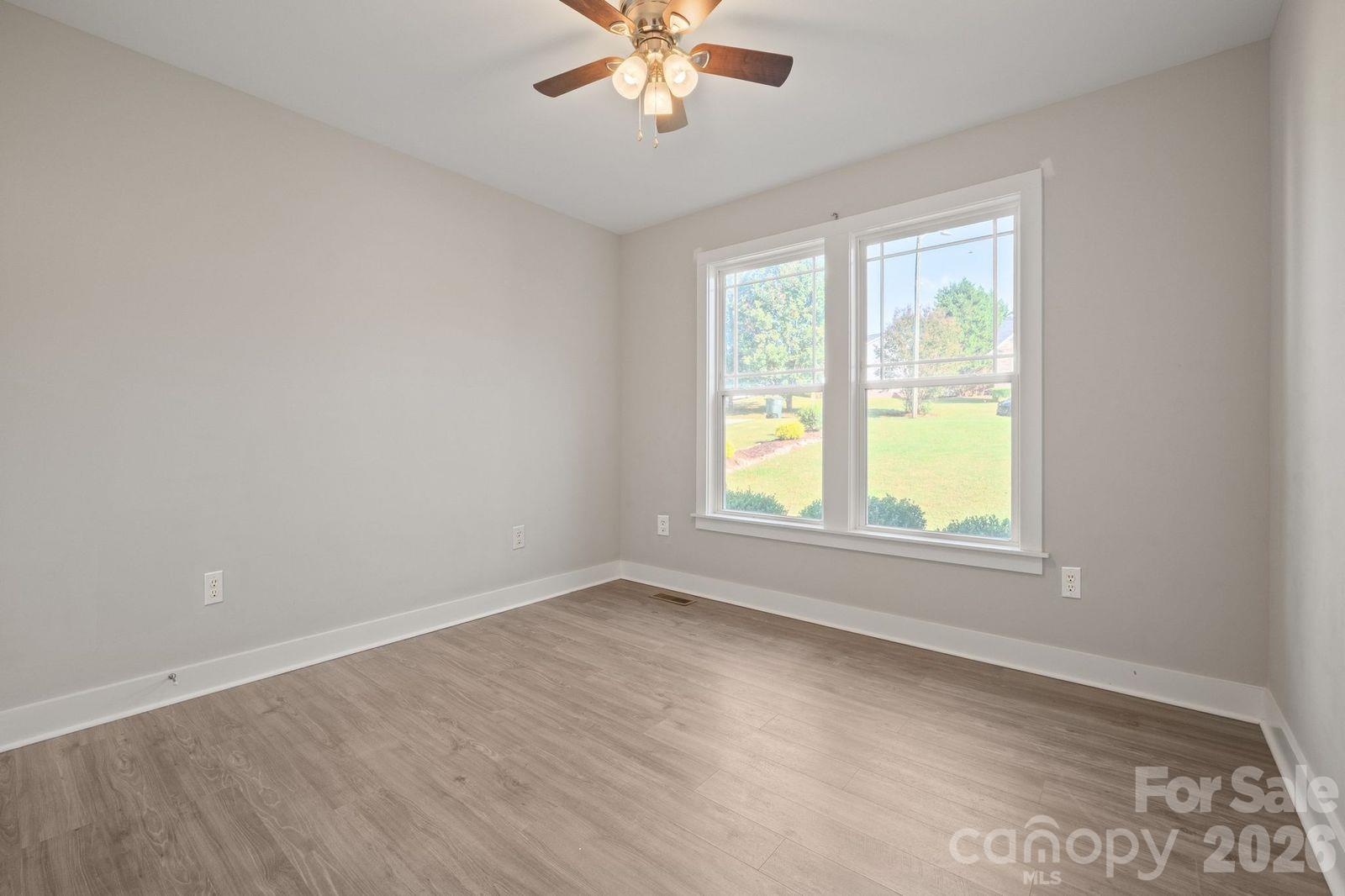 1544 Farmington Hills Drive Property Photo 28