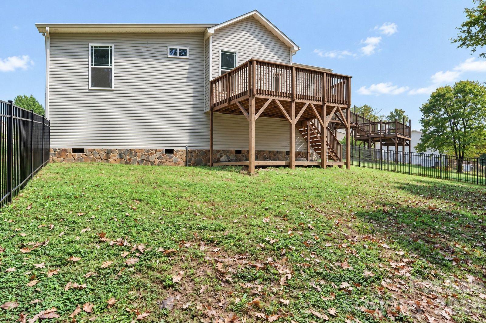 1544 Farmington Hills Drive Property Photo 38