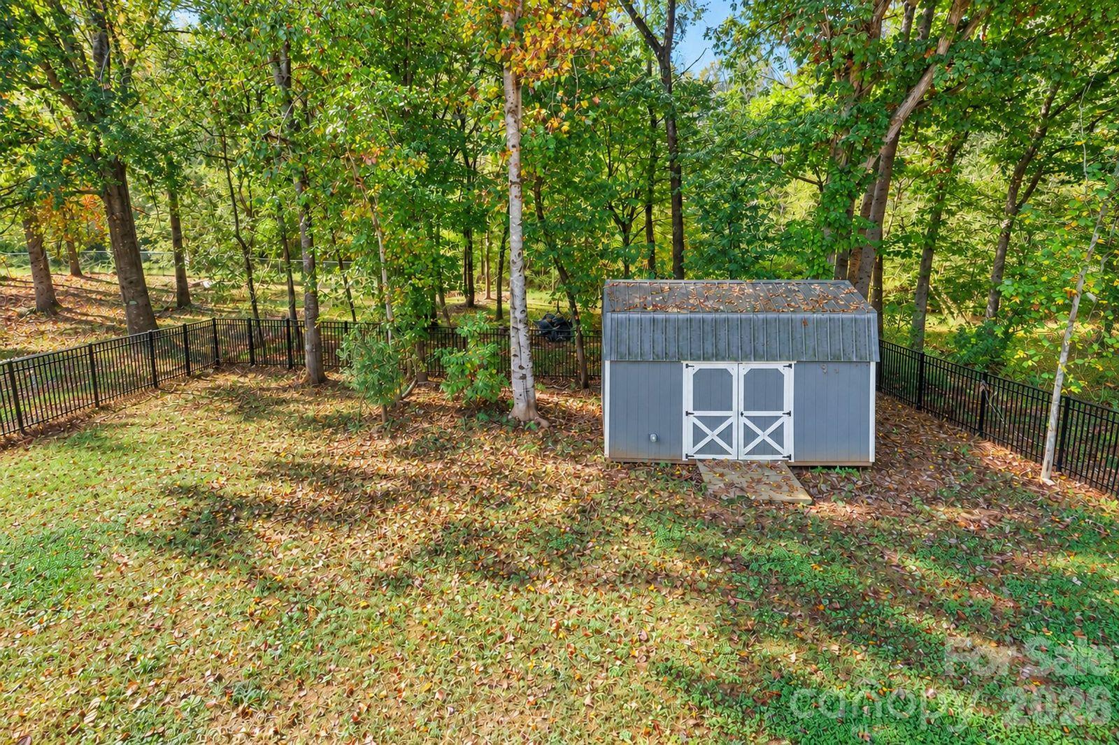 1544 Farmington Hills Drive Property Photo 43