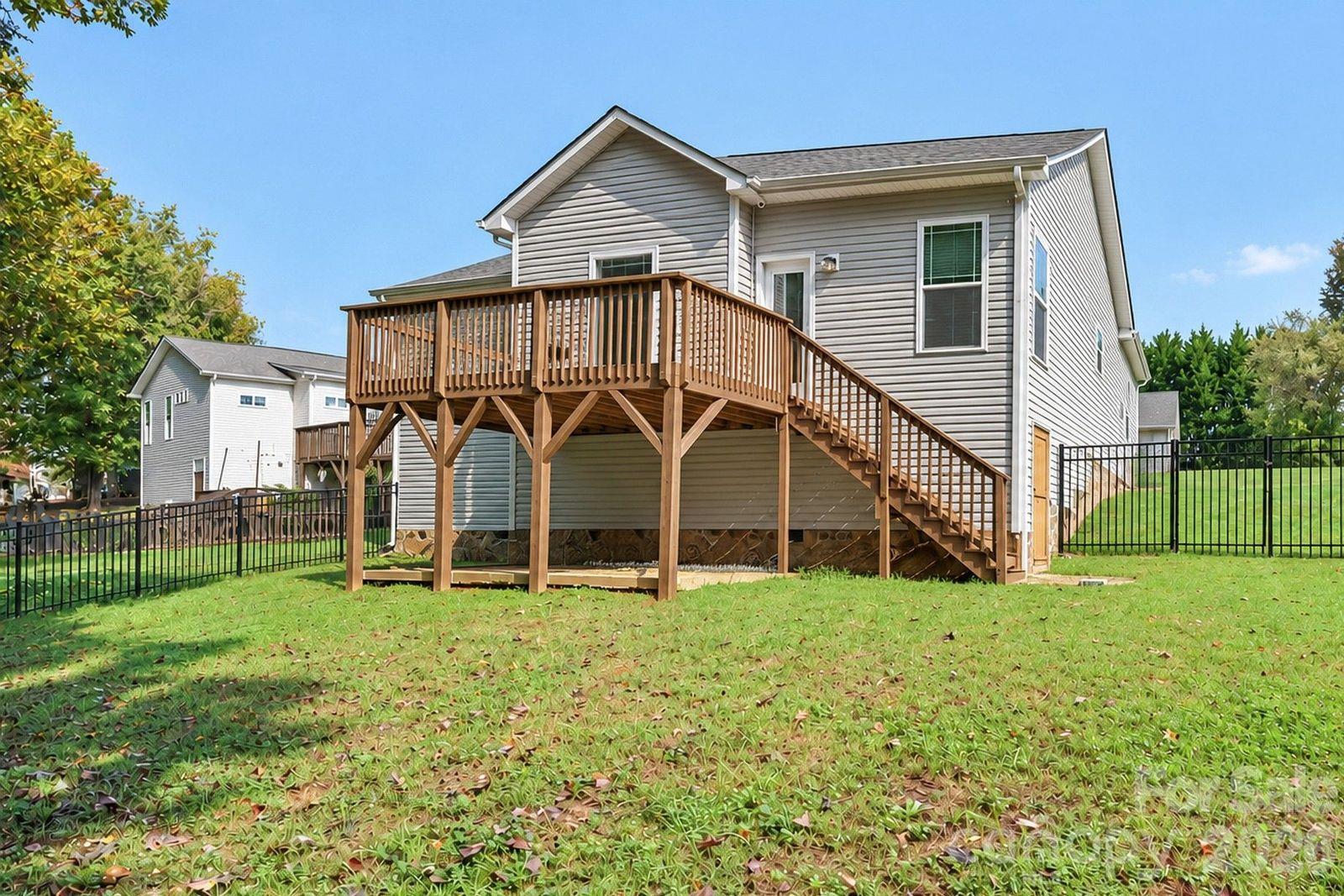 1544 Farmington Hills Drive Property Photo 47