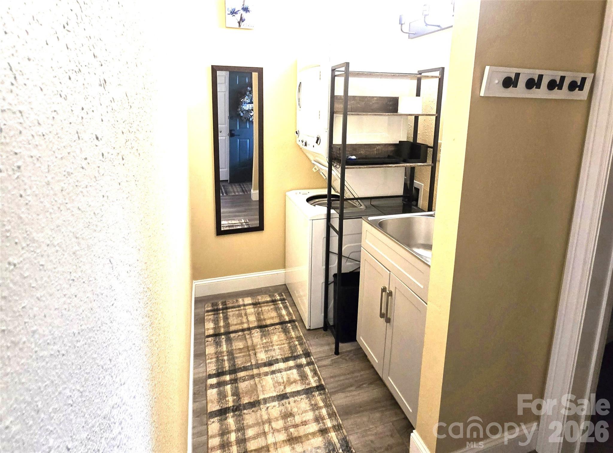 160 Whitney Boulevard 35 Property Photo 13
