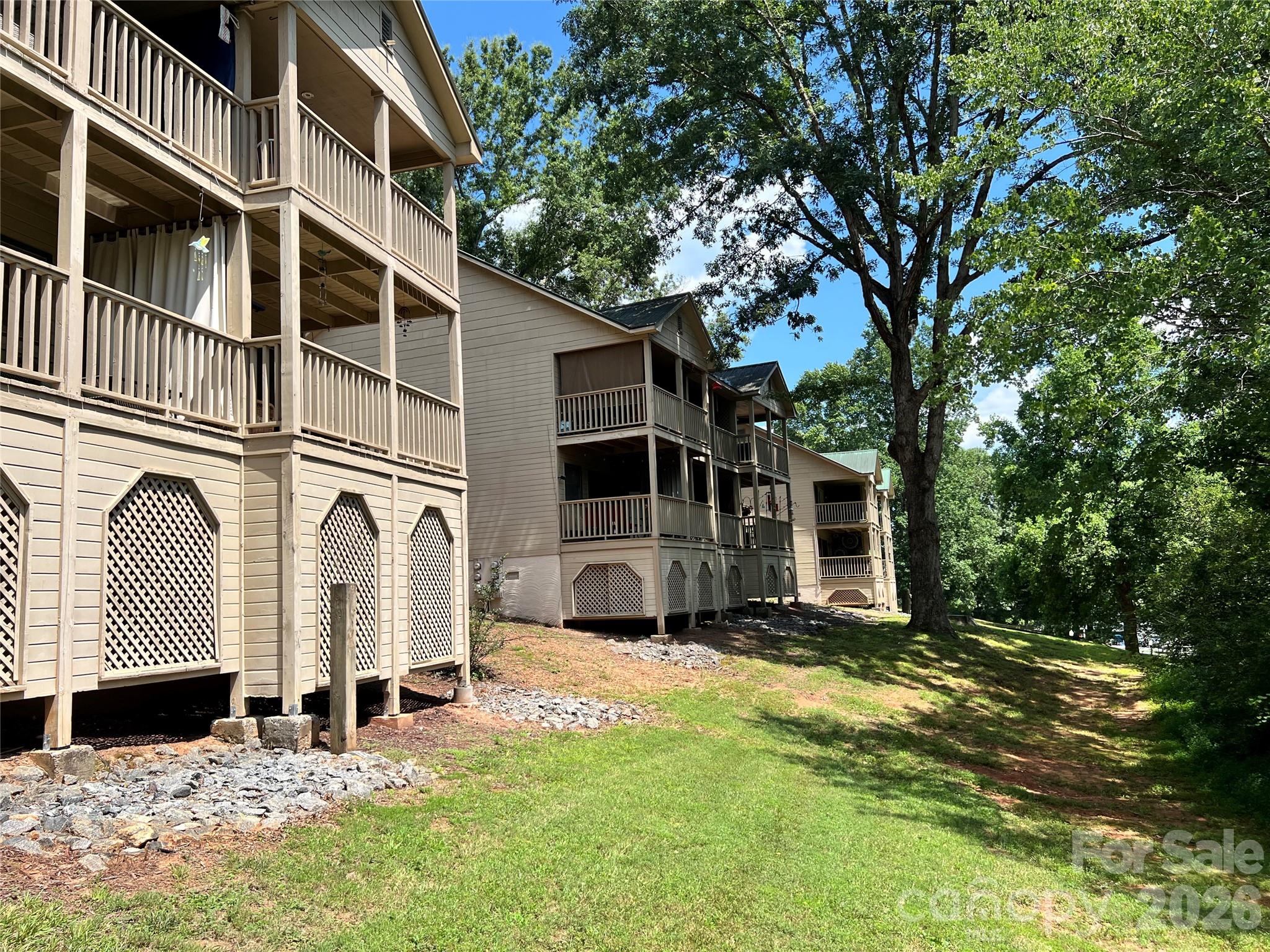 160 Whitney Boulevard 35 Property Photo 17