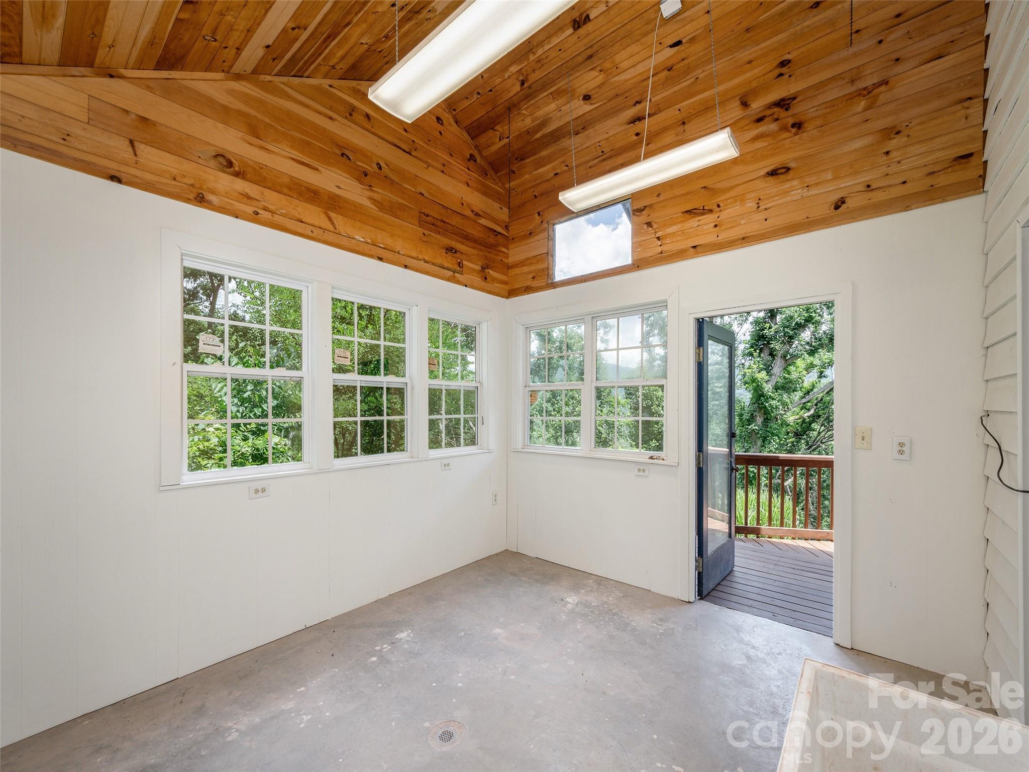 155 Crabapple Lane Property Photo 44
