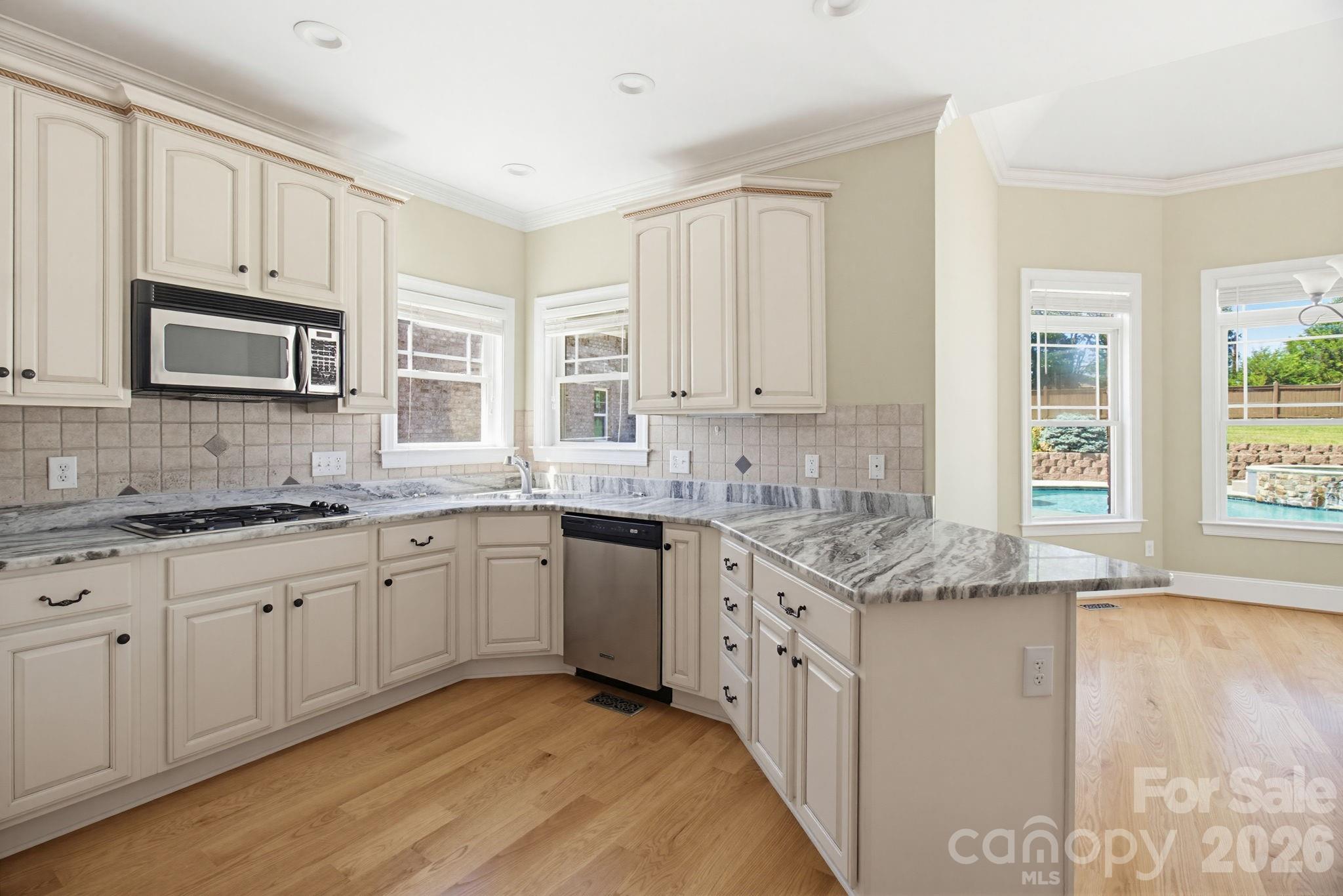 8204 Brotherstwo Road Property Photo 8