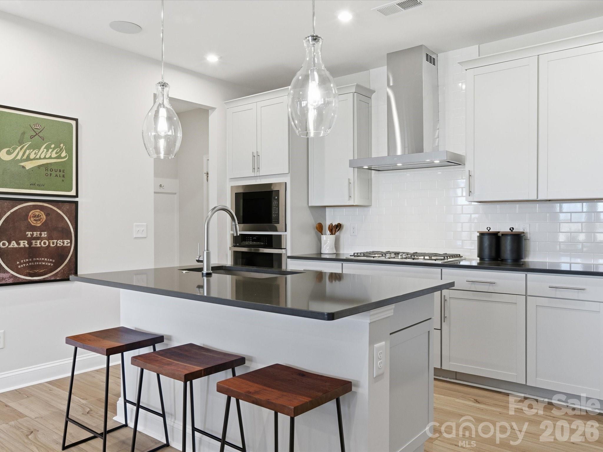 471 Nash Street Property Photo 9