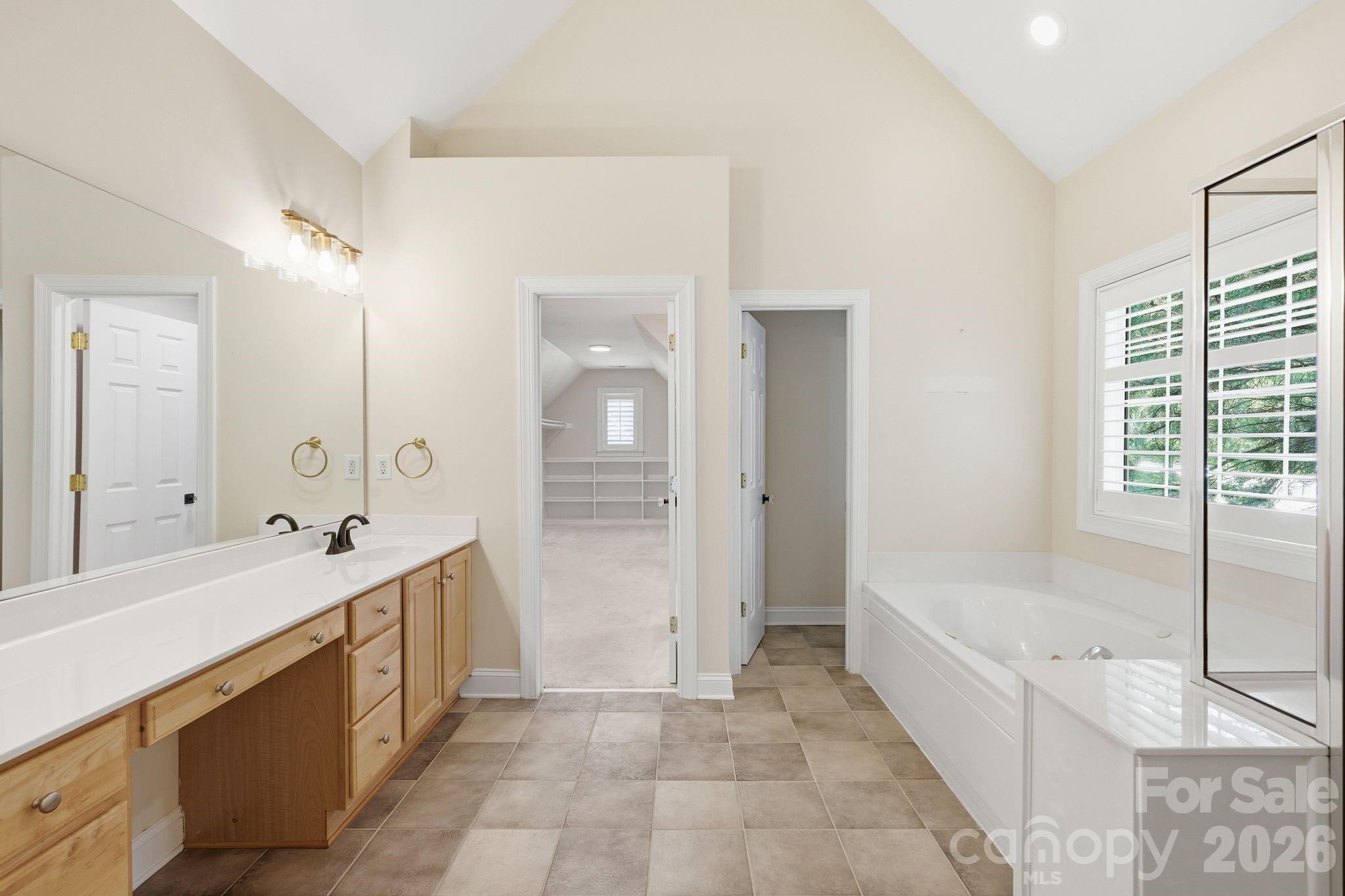 12106 Kane Alexander Drive Property Photo 12