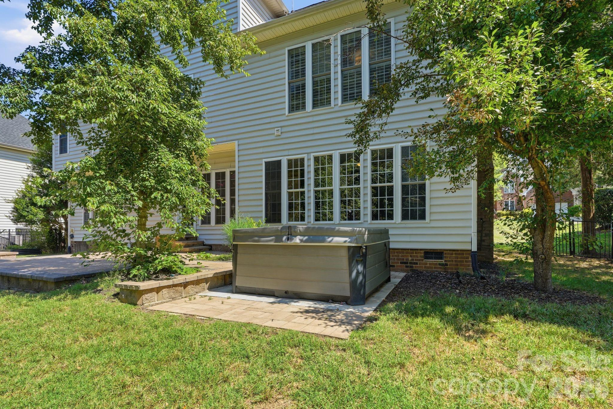 12106 Kane Alexander Drive Property Photo 27