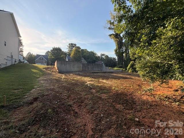 4822 Eagle Creek Drive Property Photo 3