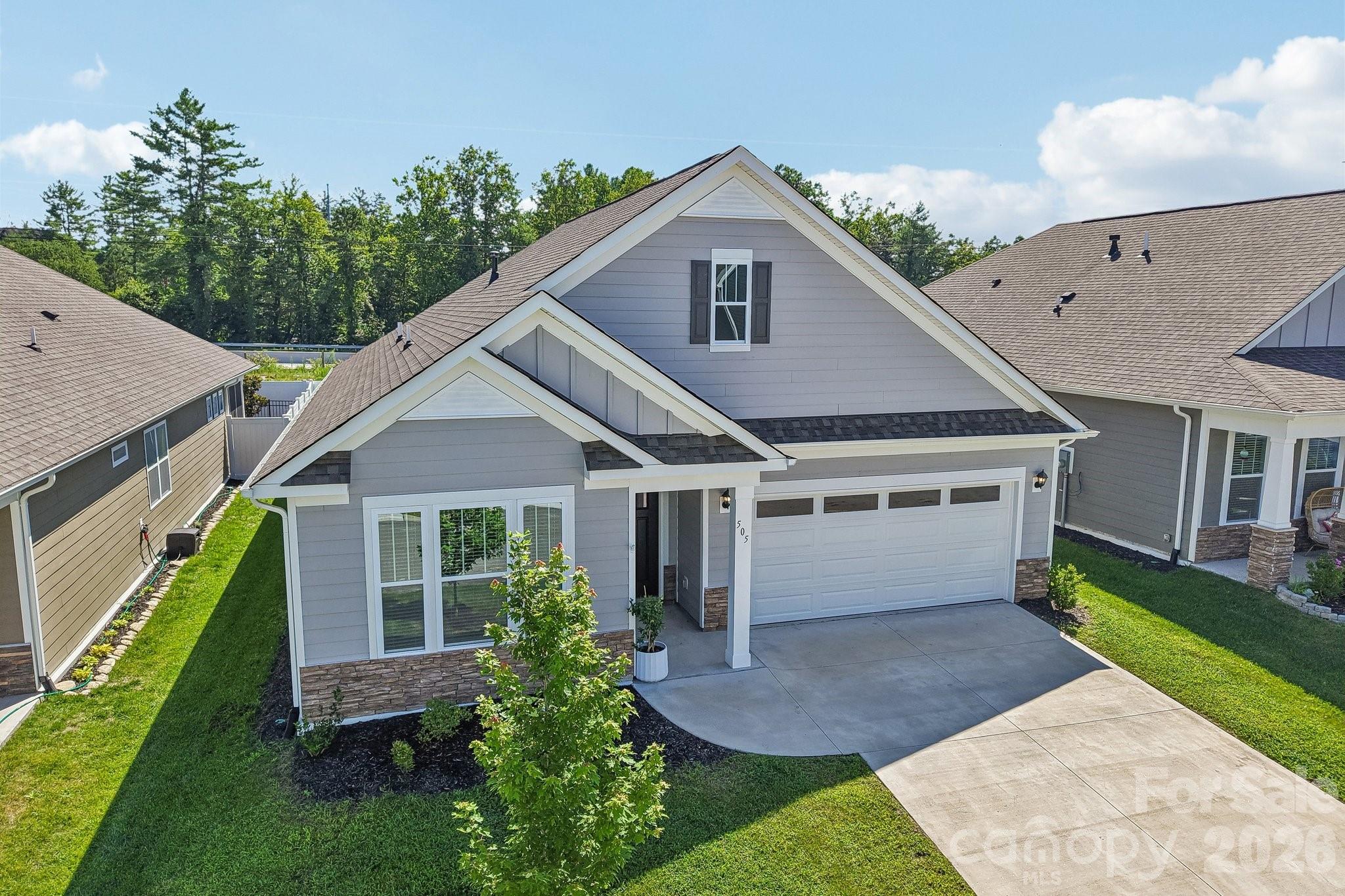 505 Fox Cove Road Property Photo 2