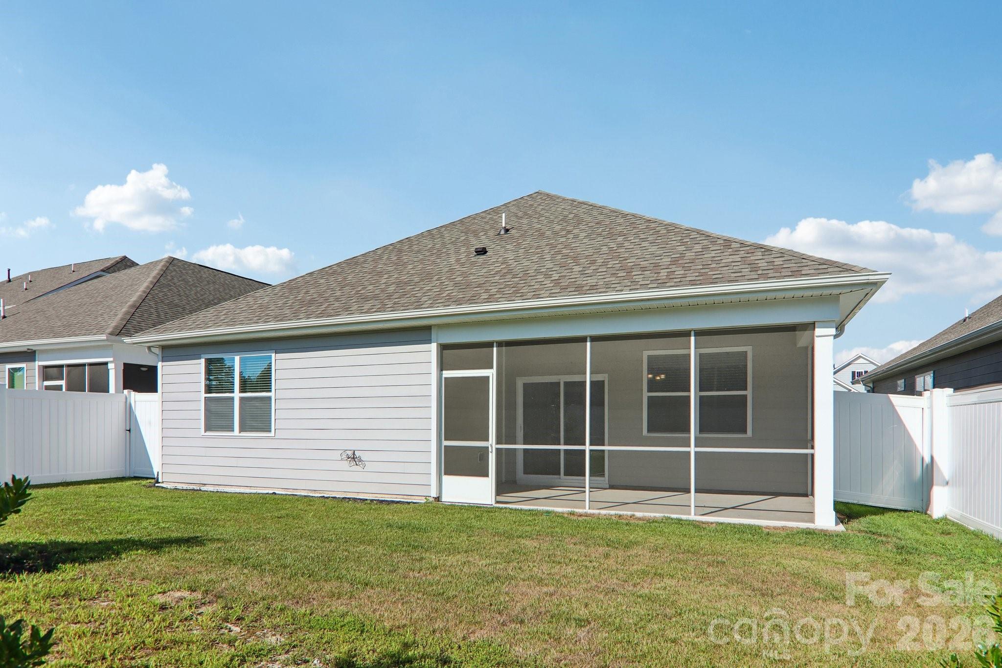 505 Fox Cove Road Property Photo 3