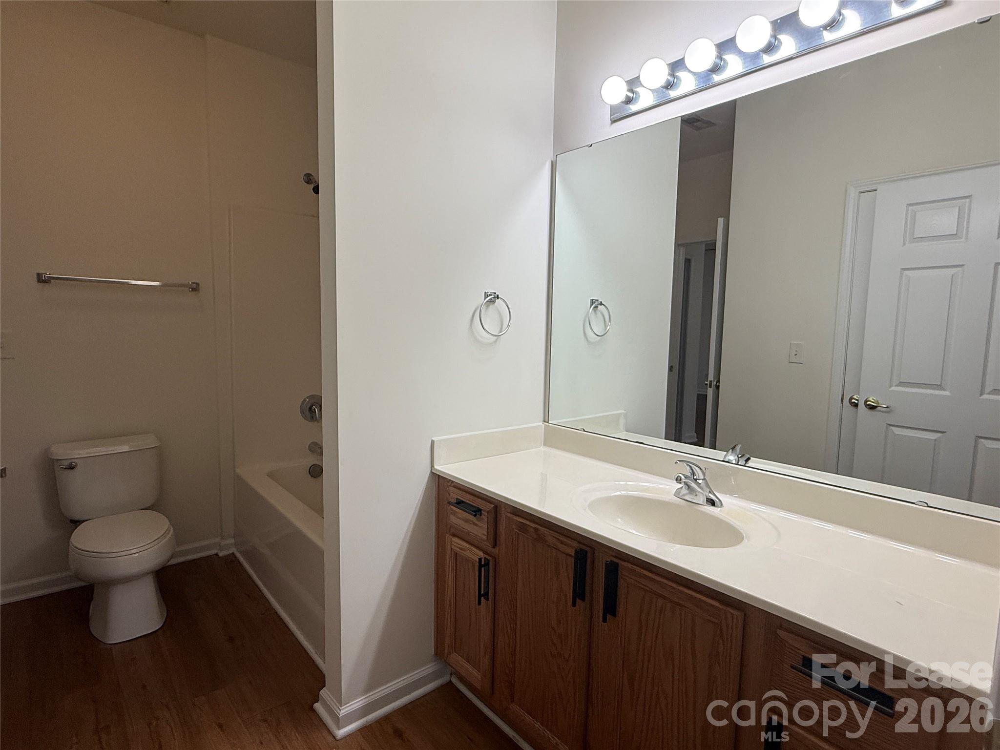 7033 Somerset Springs Drive Property Photo 8