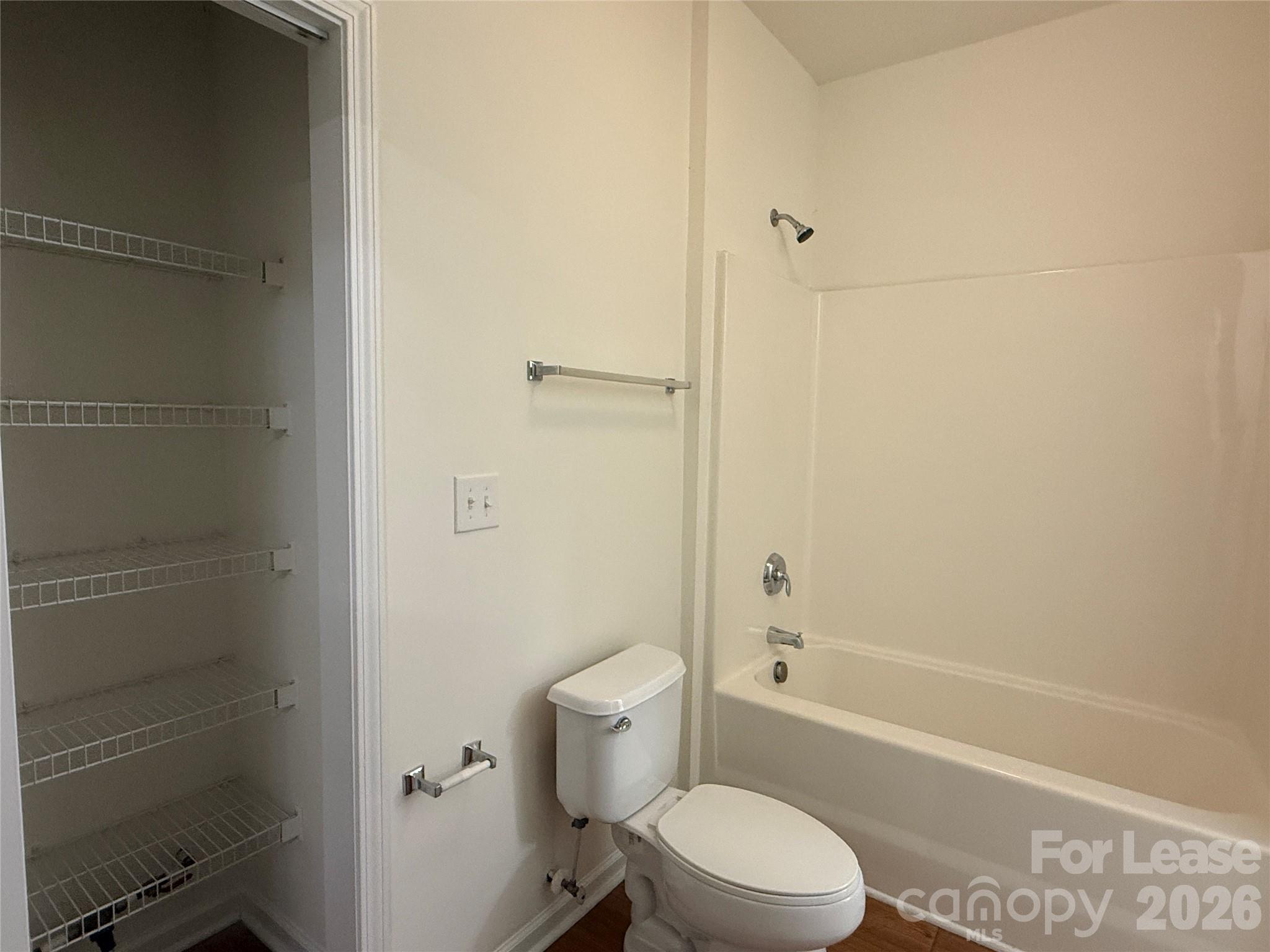 7033 Somerset Springs Drive Property Photo 9