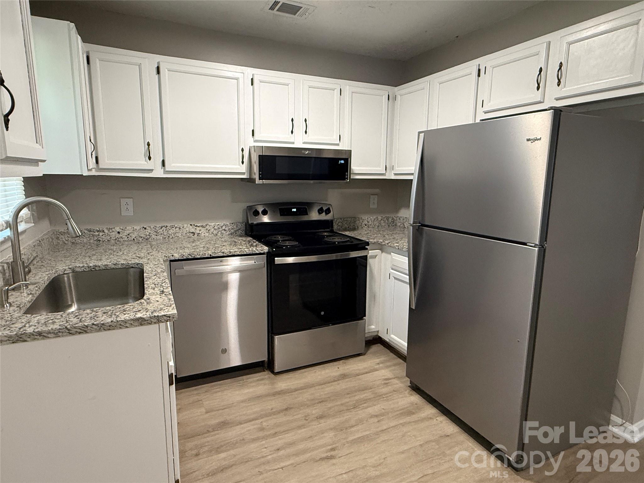 314 Hamilton Drive 1 Property Photo 4