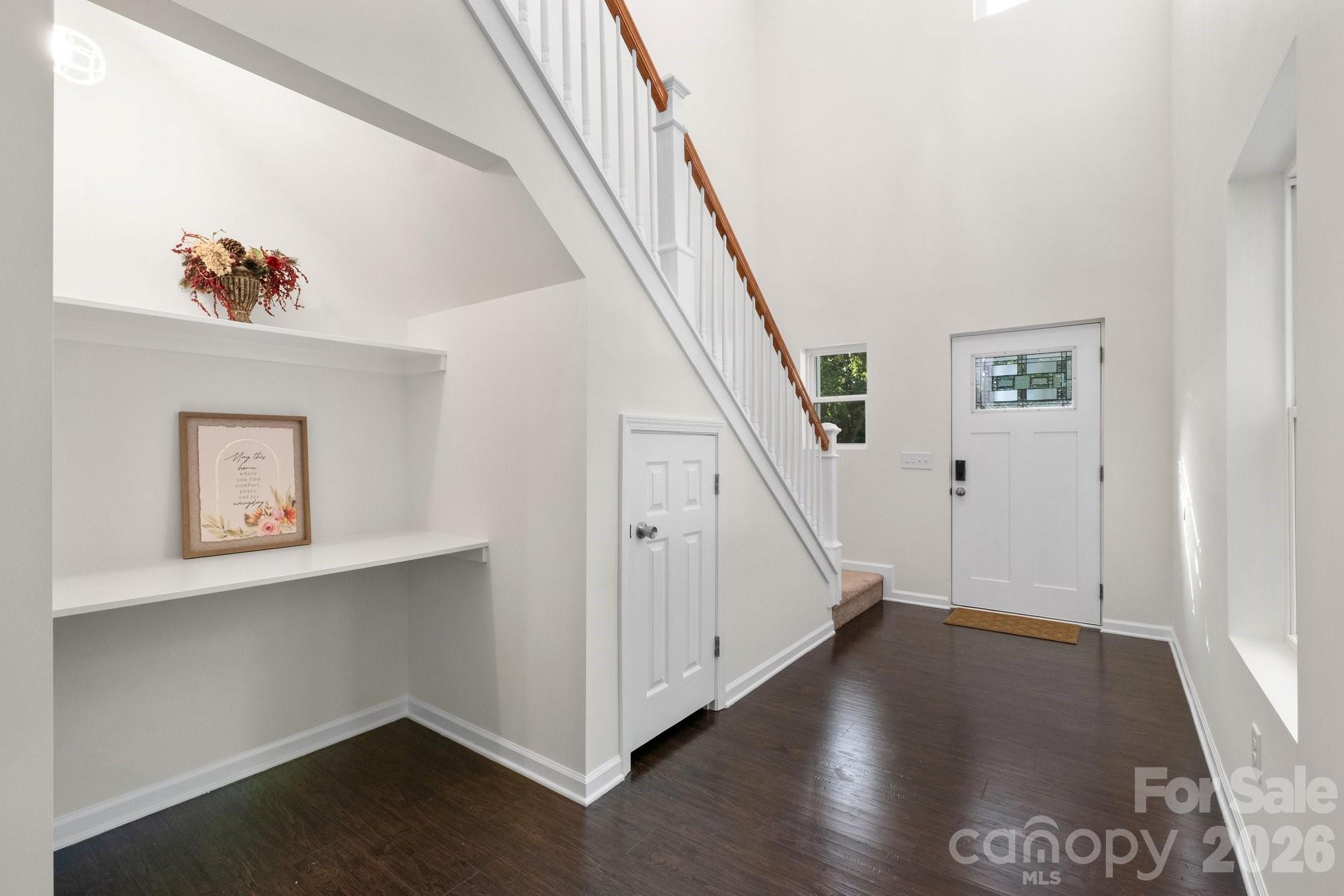 2415 Kimway Drive Property Photo 4