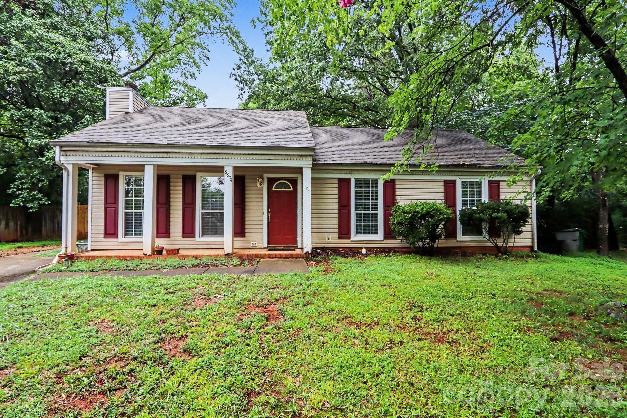 8804 Royal Scot Lane Property Photo 1