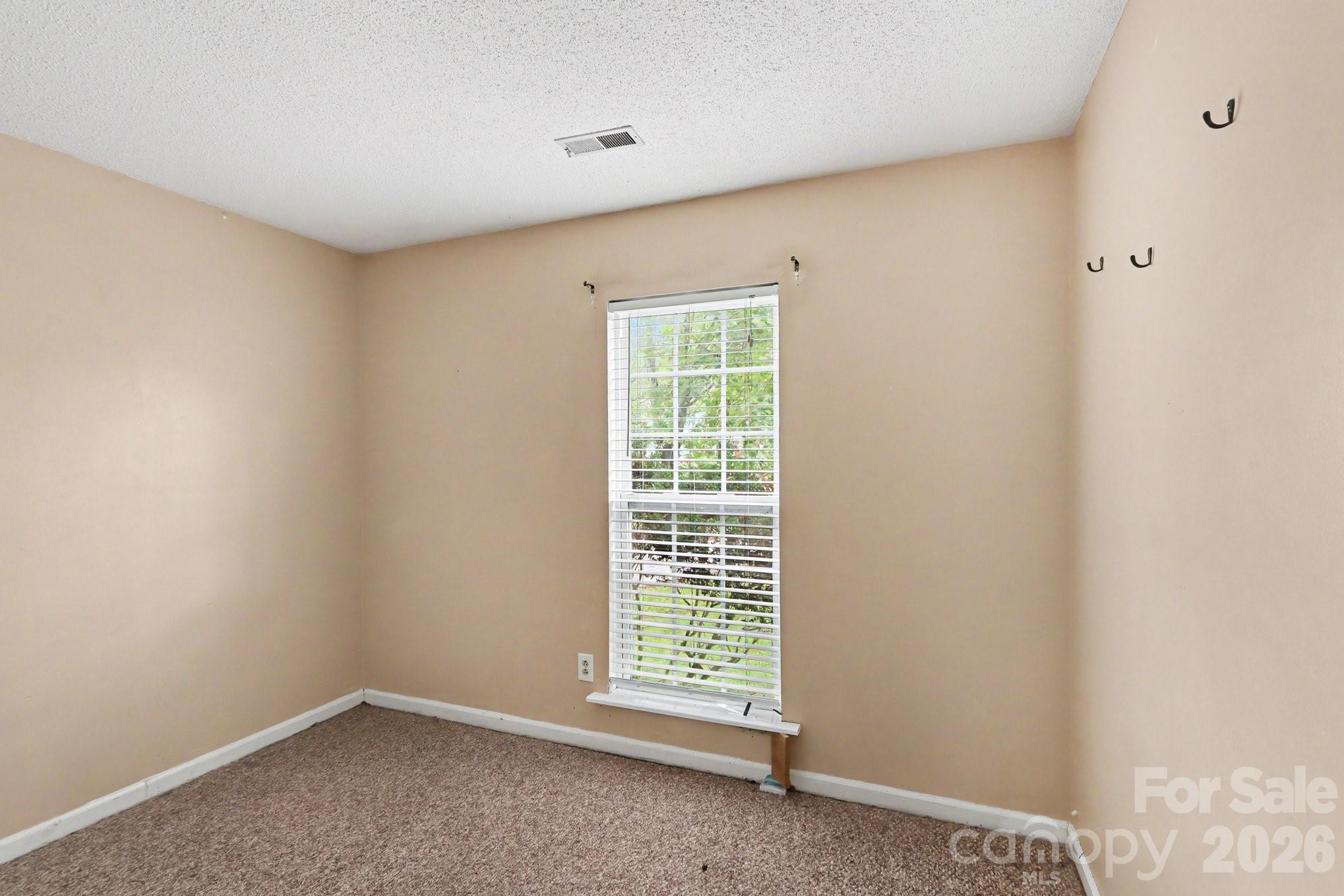 8804 Royal Scot Lane Property Photo 15